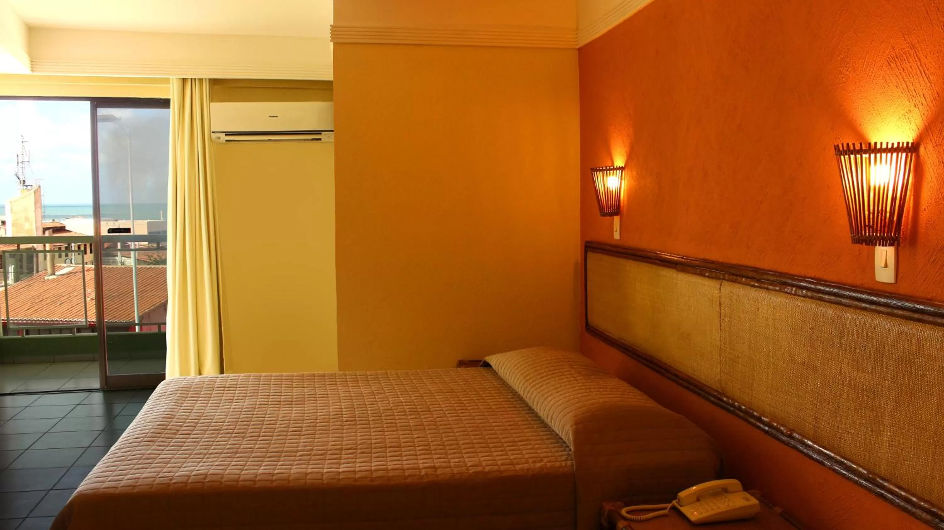 Photo of the whole room, Bed in Natal Praia Hotel