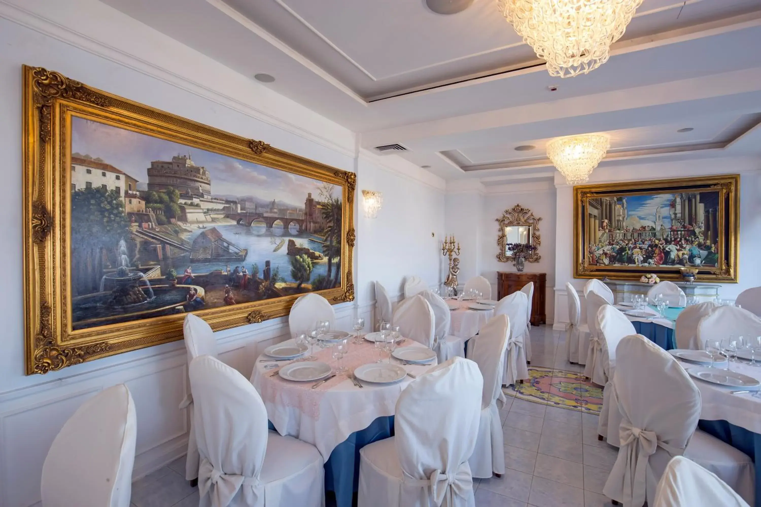 Restaurant/Places to Eat in Grand Hotel La Panoramica