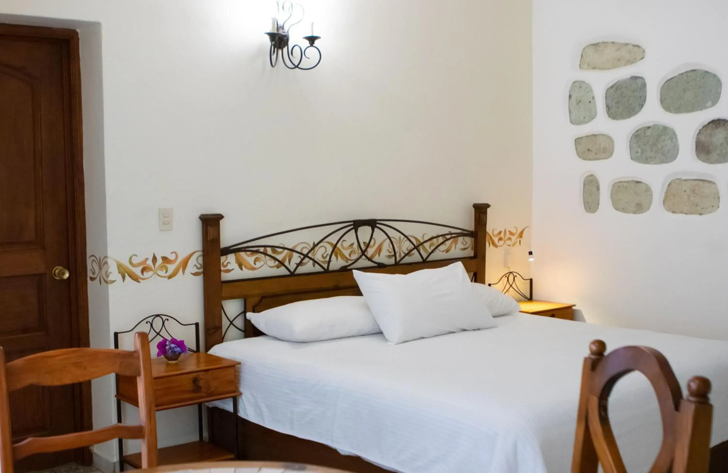 Bed in Casa los Cantaros Hotel Boutique