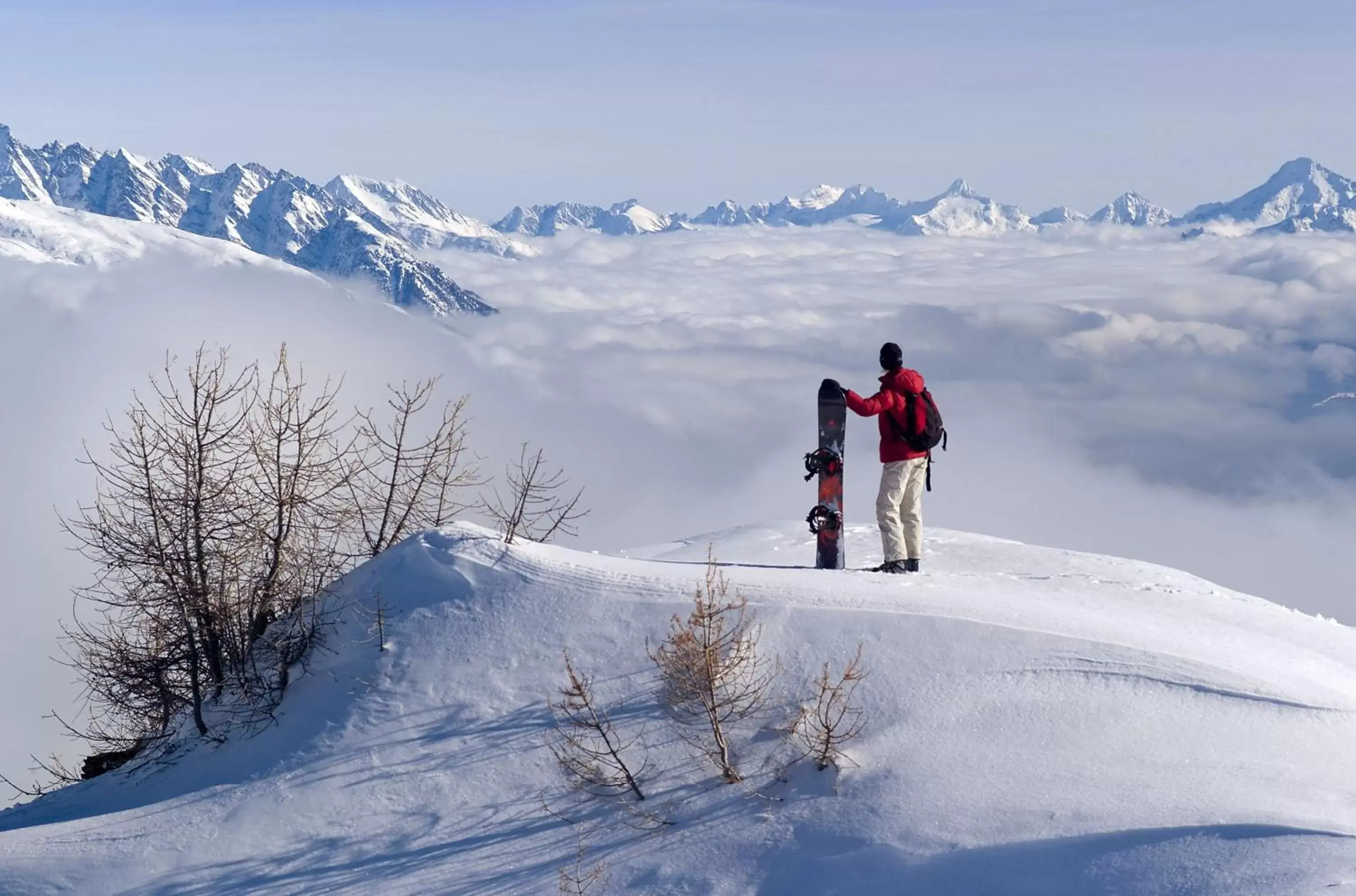 Nearby landmark, Skiing in Hotel La Prairie