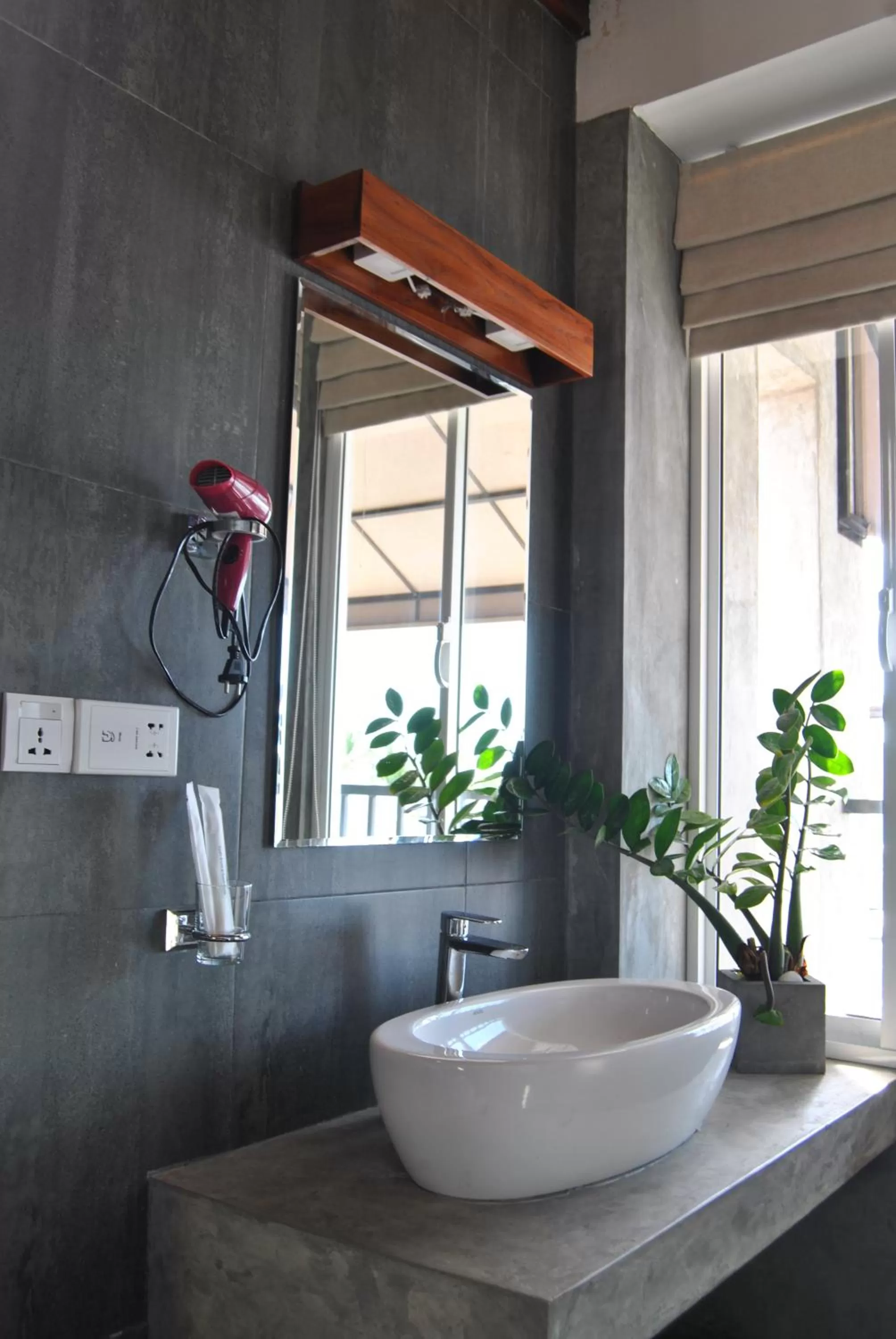 Bathroom in The Canoe