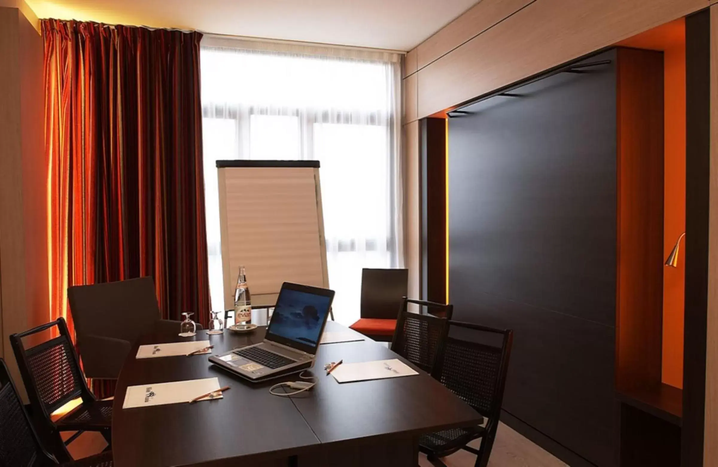 Business facilities in Hôtel Oceania Nantes