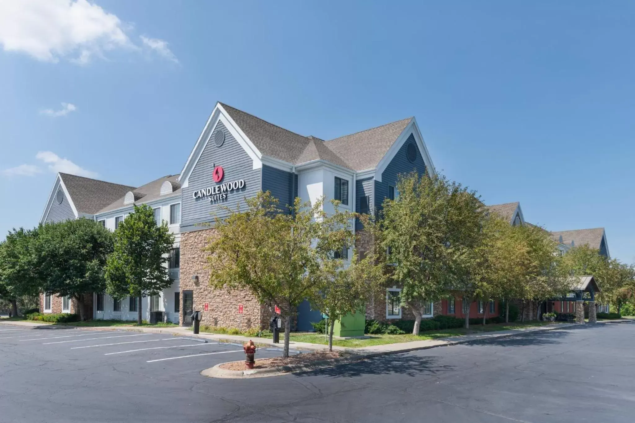 Property Building in Candlewood Suites Eagan - Mall of America Area, an IHG Hotel