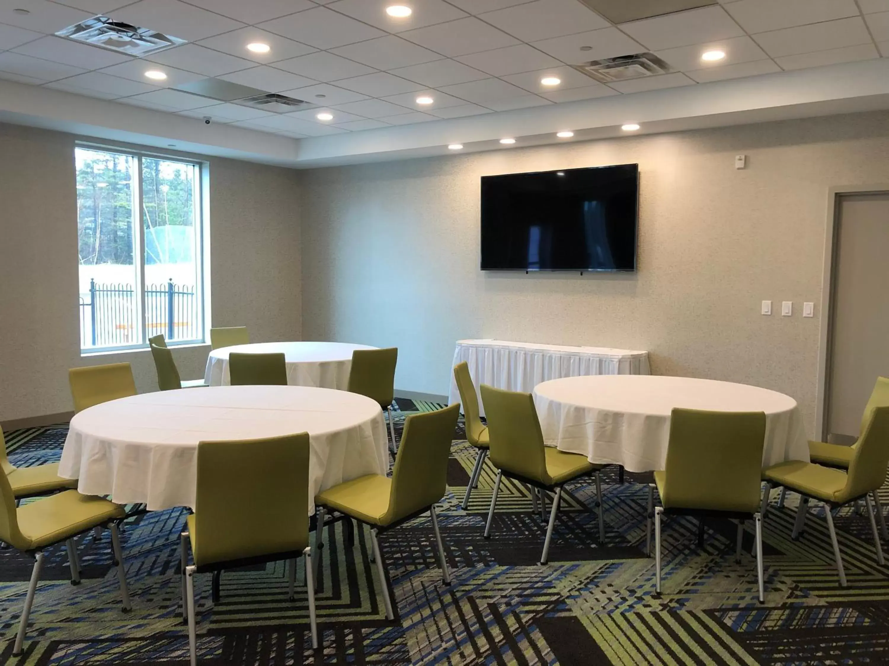 Meeting/conference room in Holiday Inn Express & Suites Halifax Airport, an IHG Hotel