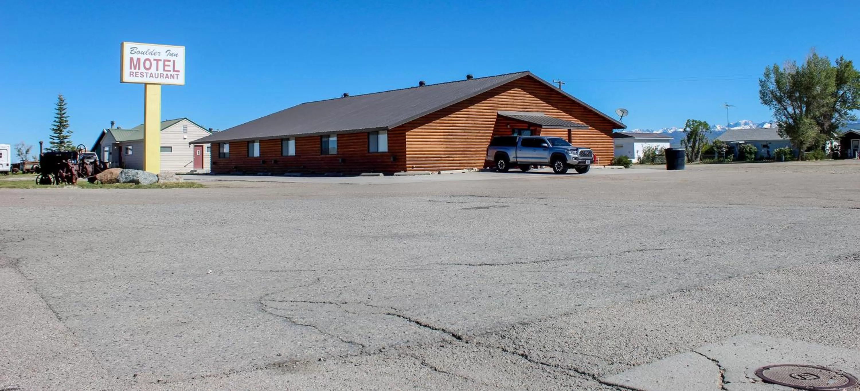 Property Building in Boulder Inn