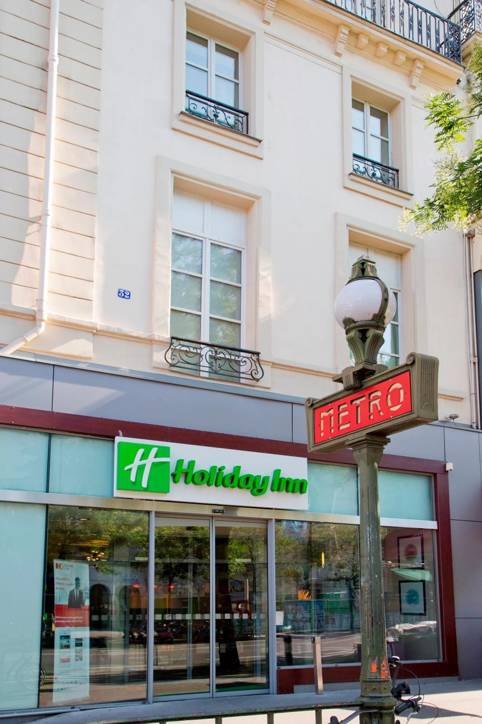 Property building in Holiday Inn Paris Opéra - Grands Boulevards by IHG