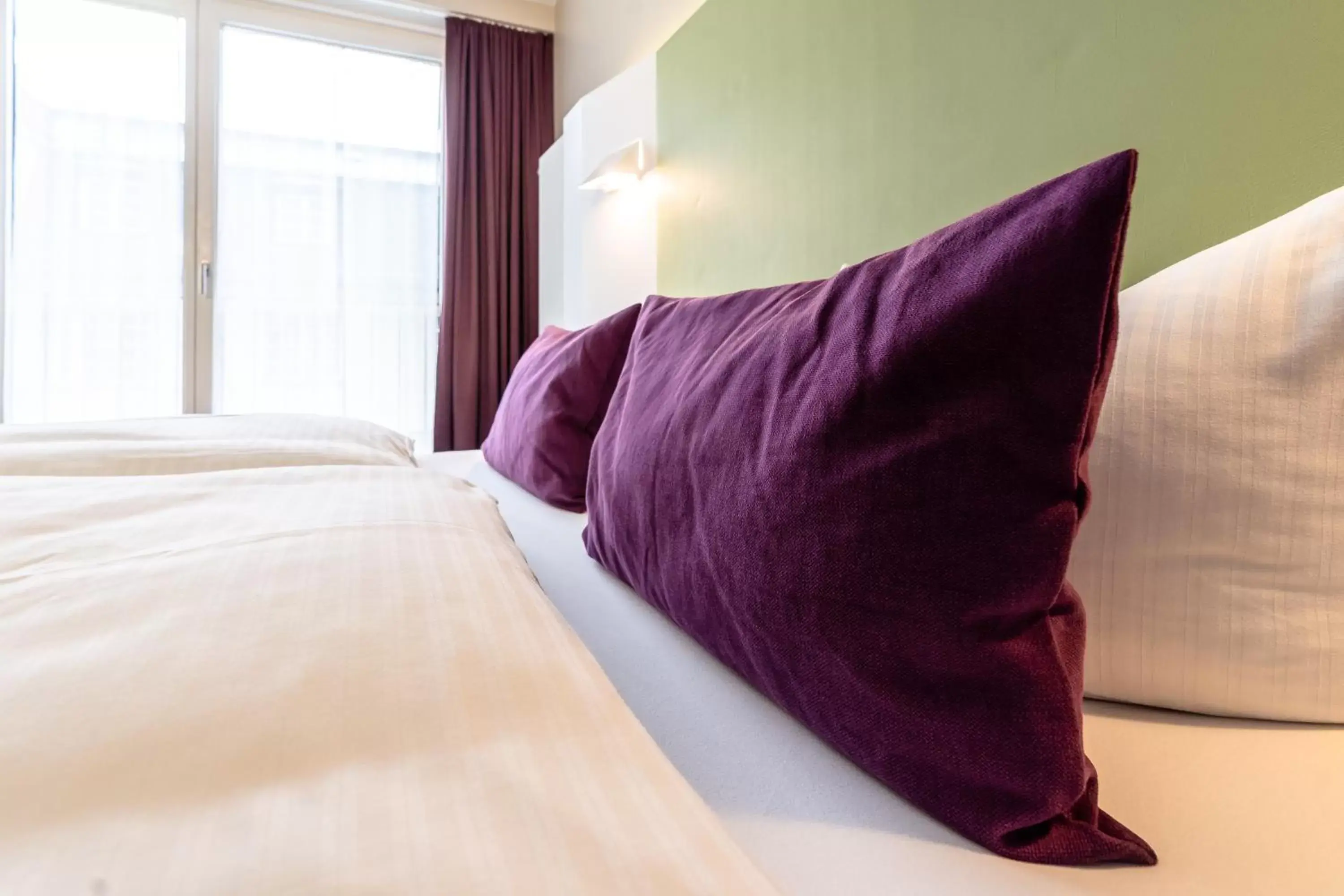 Bed in Hotel Demas City