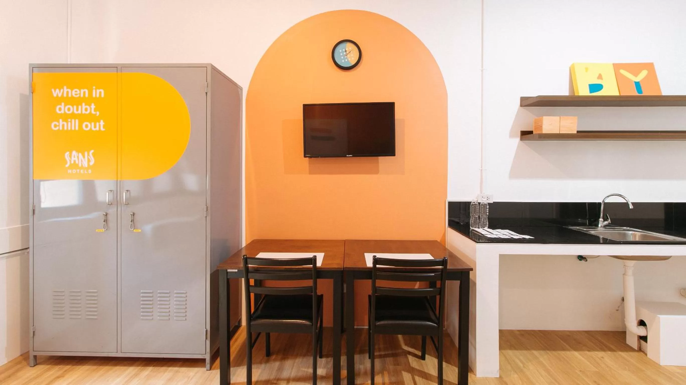 TV and multimedia in Sans Hotel Laperal Manila