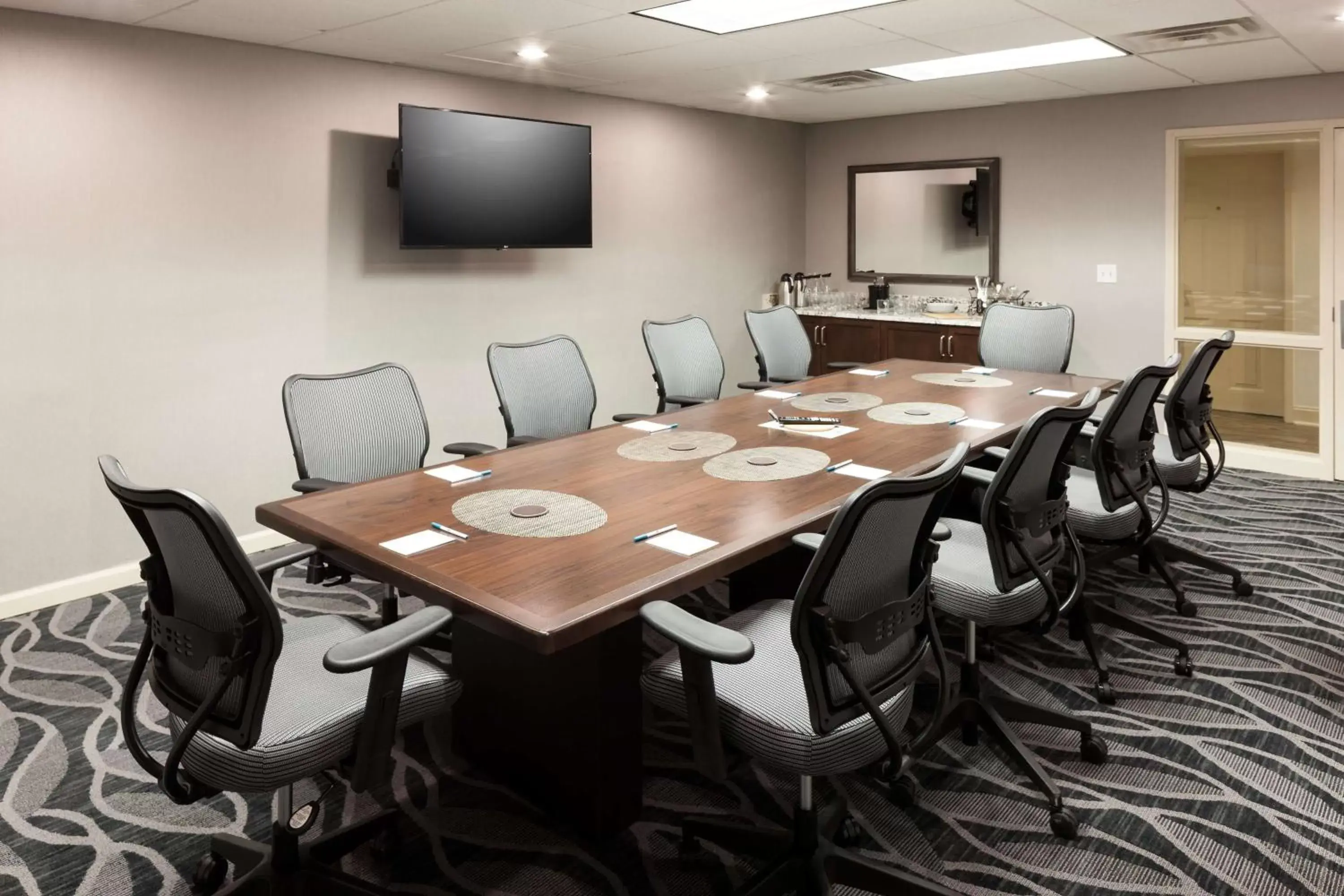 Meeting/conference room in Homewood Suites by Hilton Mahwah