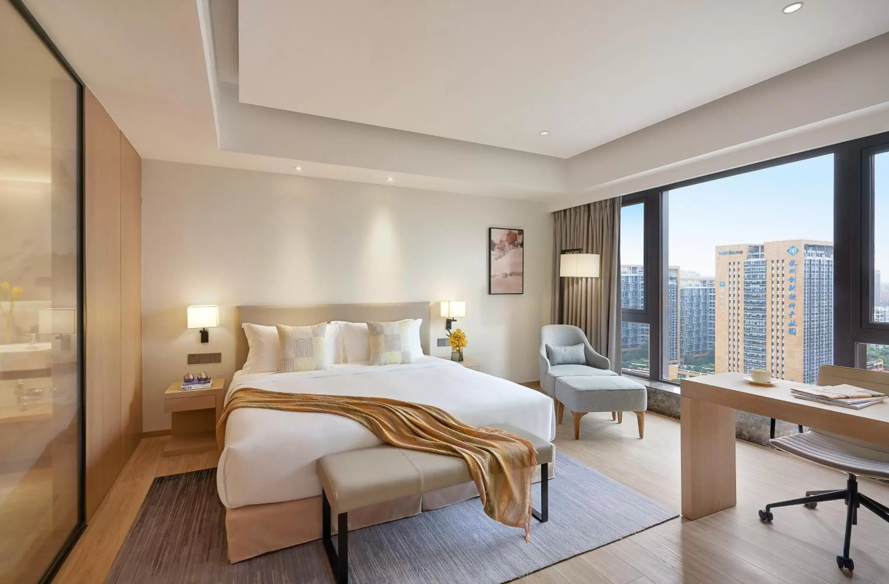 Bedroom in Shama Serviced Apartments Zijingang Hangzhou