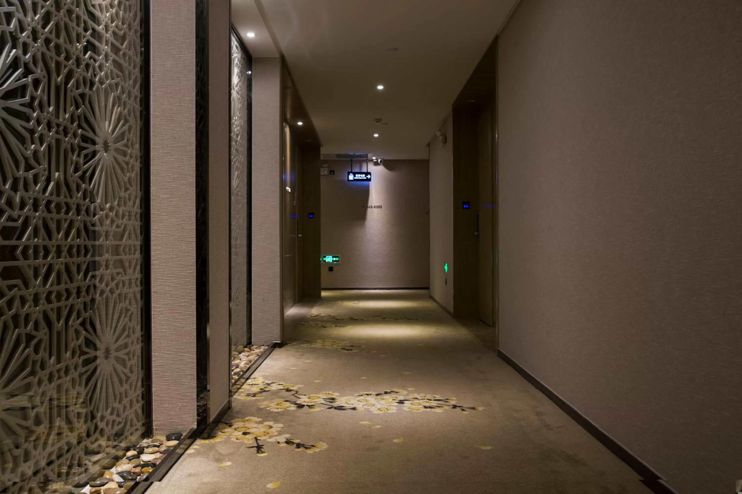 Photo of the whole room, Lobby/Reception in Paco Hotel Tiyuxilu Metro Guangzhou-Free Shuttle Bus fir Canton Fair