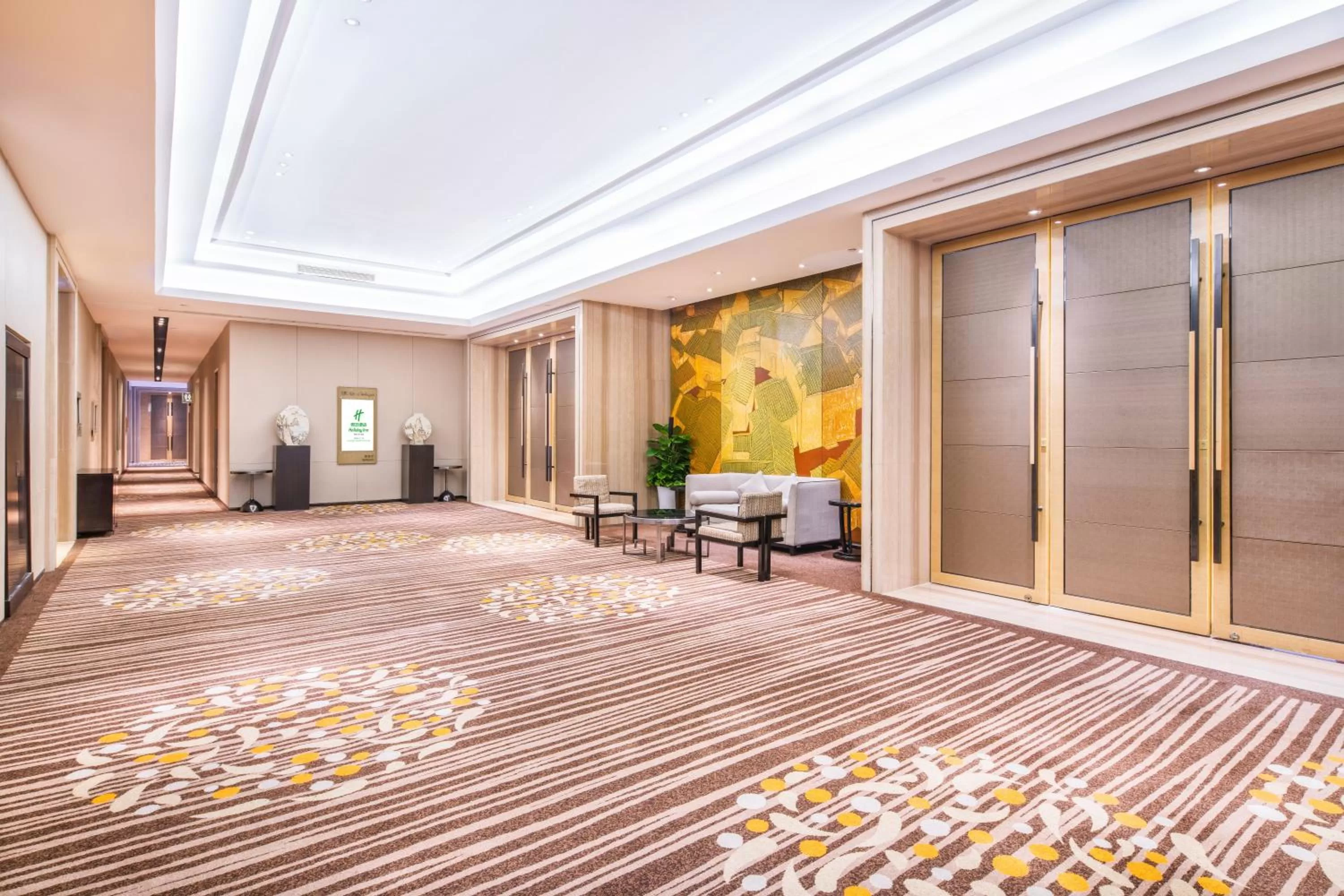 Meeting/conference room in Holiday Inn Chengdu Oriental Plaza