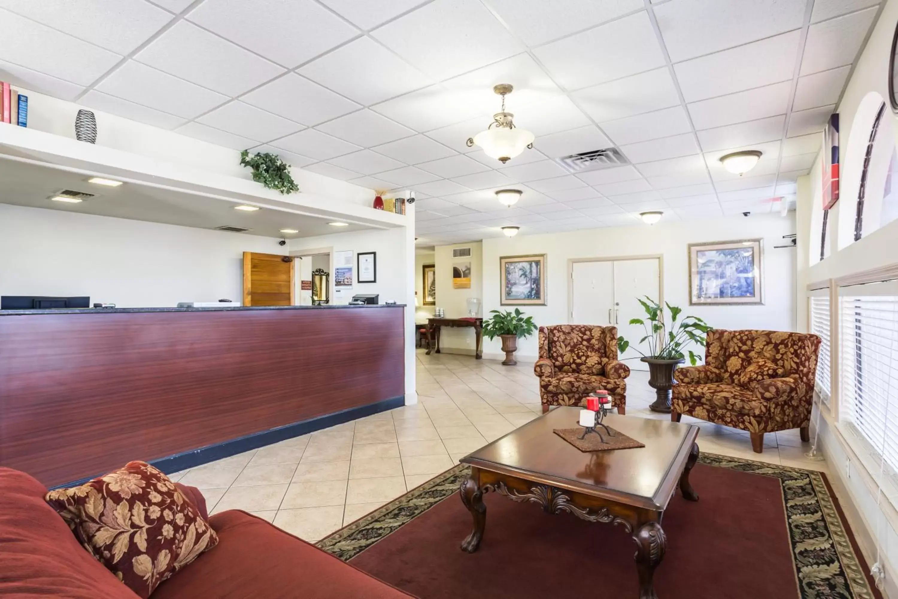 Lobby or reception, Lobby/Reception in Motel 6-Spring Hill, FL - Weeki Wachee