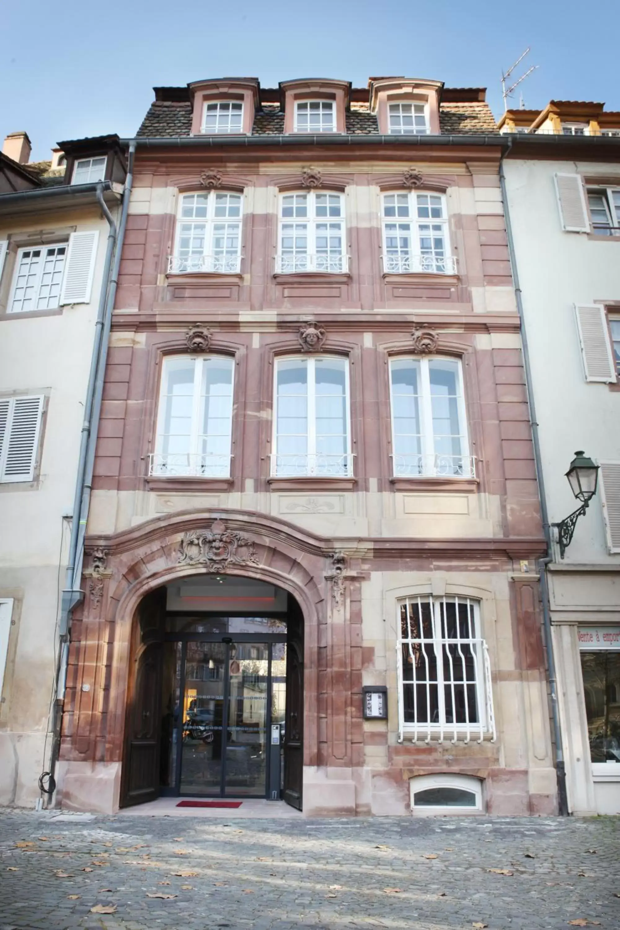 Facade/entrance, Property Building in Hôtel Ettenheim
