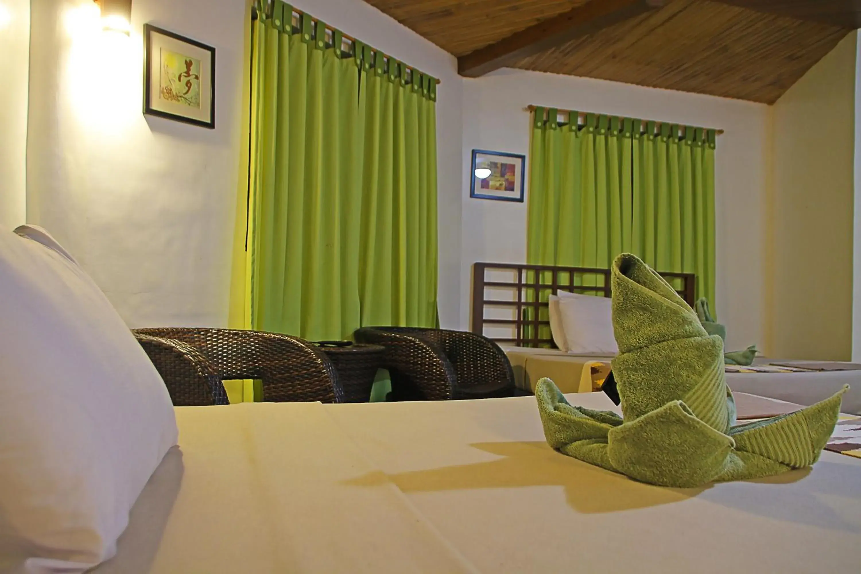 Bed in Coron Hilltop View Resort Bed in Coron Hilltop View Resort
