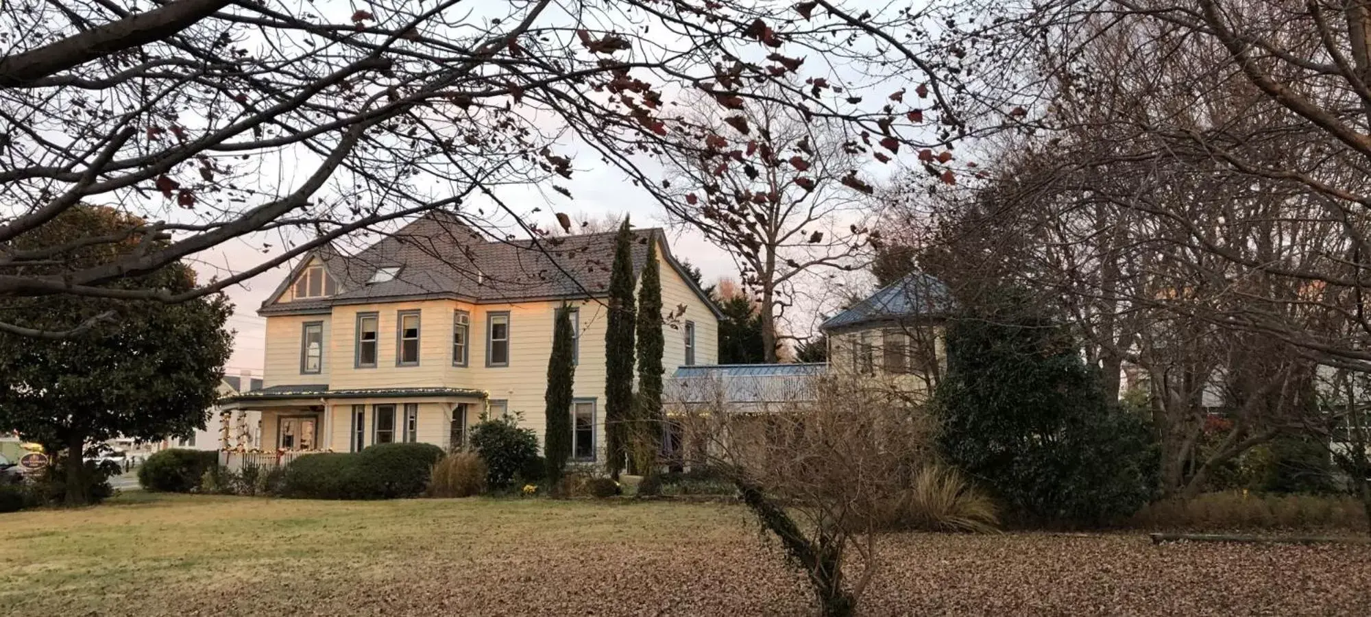 Property Building in Solomons Victorian Inn