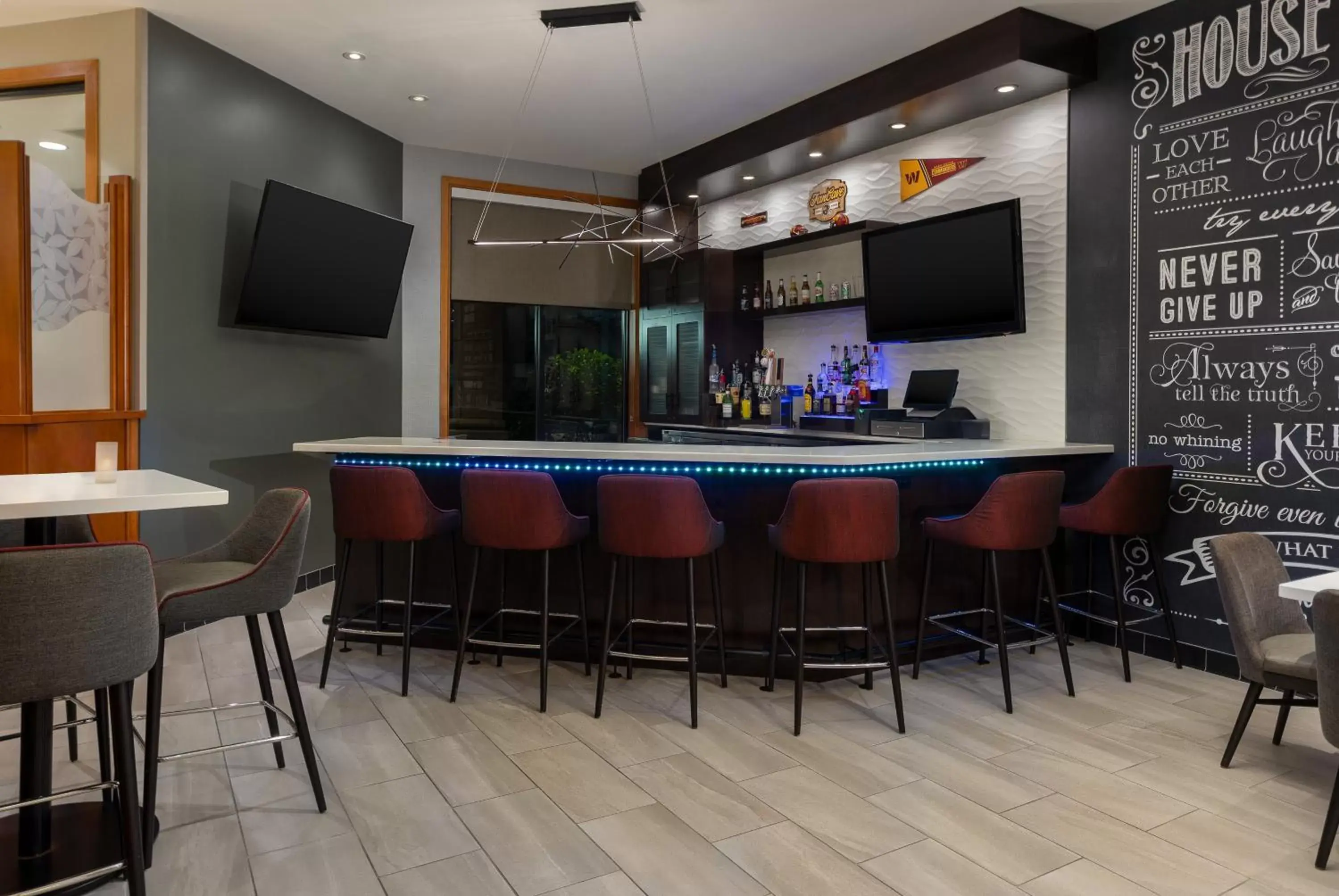 Lounge or bar, Lounge/Bar in Residence Inn by Marriott Springfield Old Keene Mill