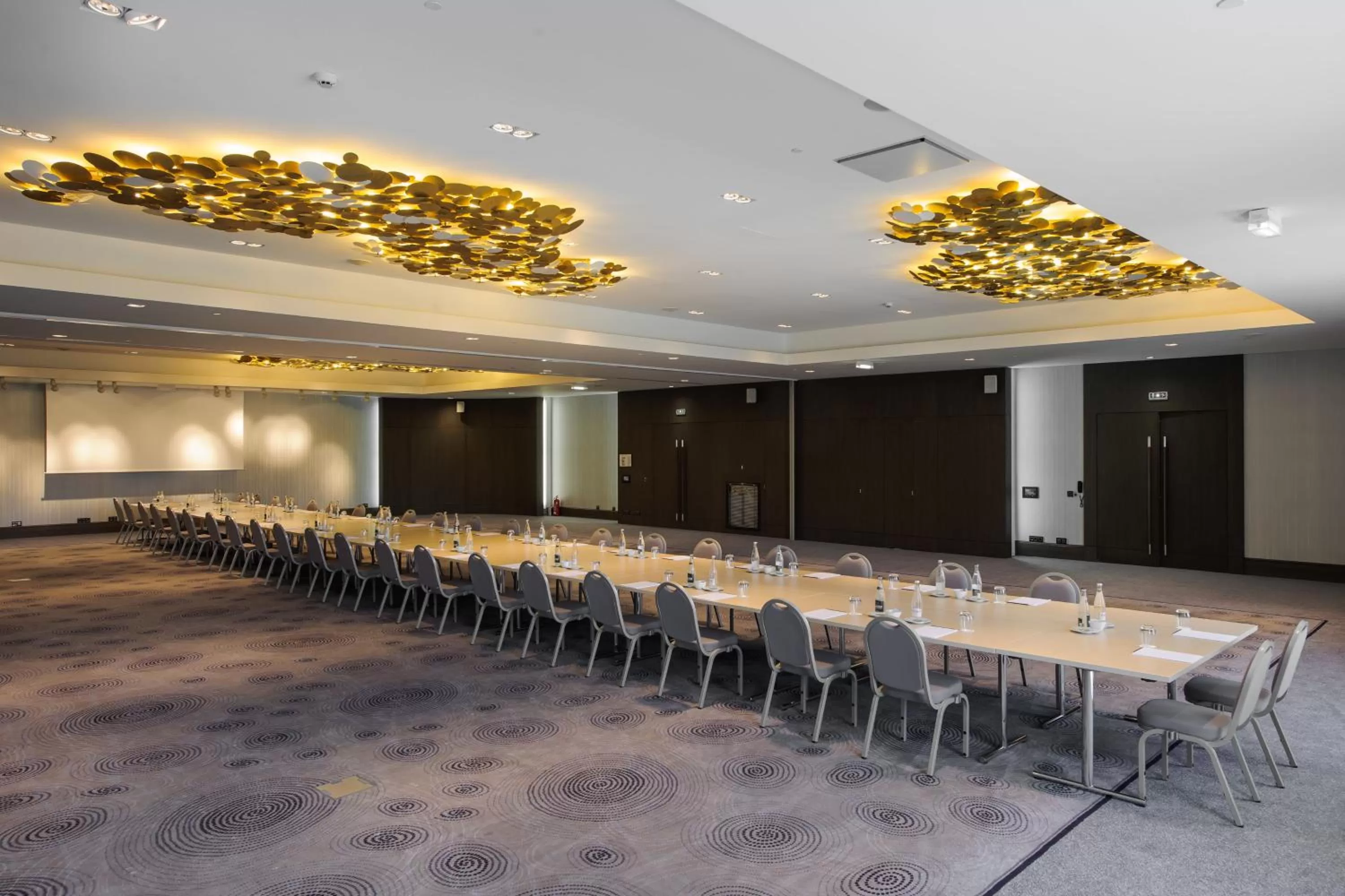 Meeting/conference room in InterContinental Marseille - Hotel Dieu by IHG