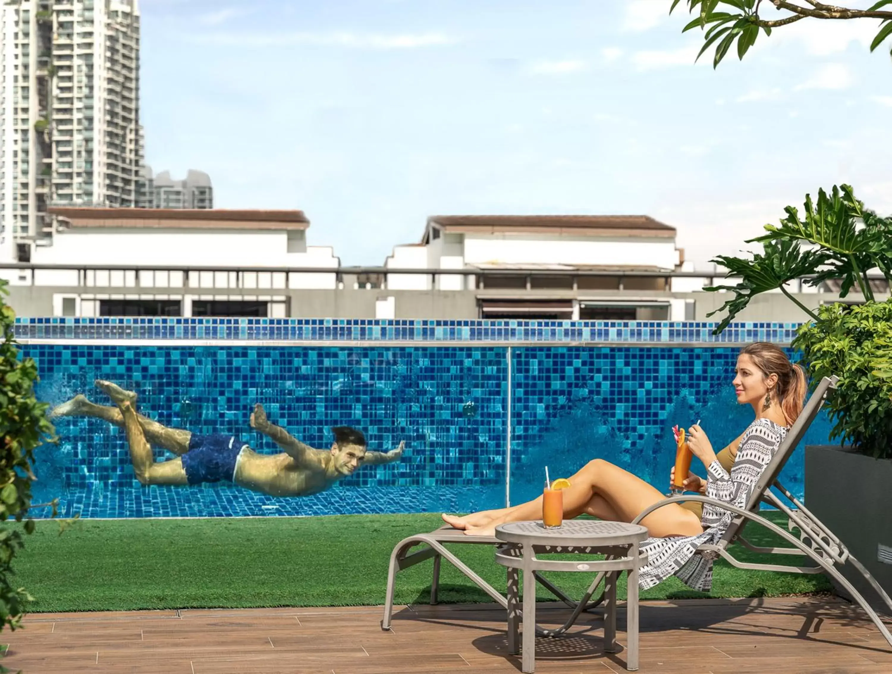 Swimming pool in Holiday Inn Express Singapore Clarke Quay by IHG Swimming pool in Holiday Inn Express Singapore Clarke Quay by IHG