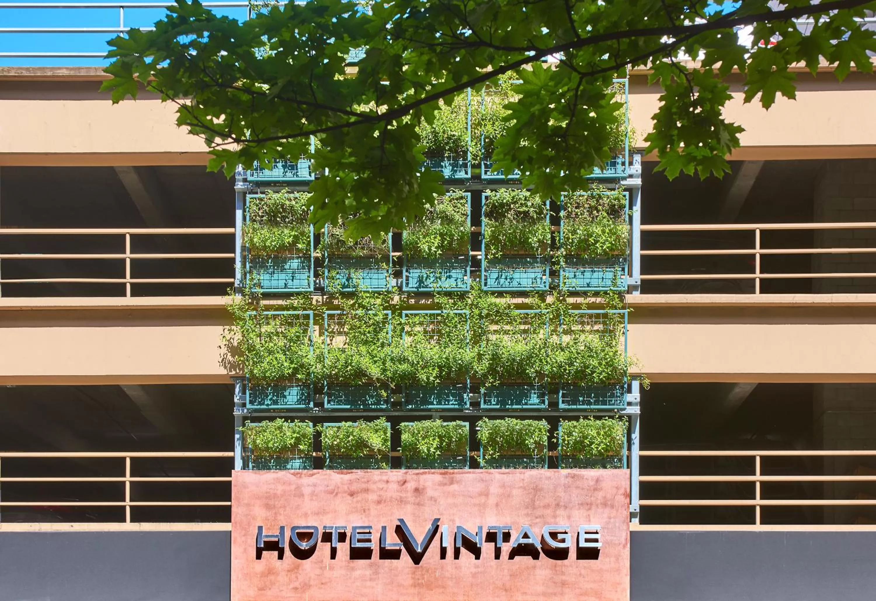 Facade/entrance in Kimpton Hotel Vintage Seattle by IHG