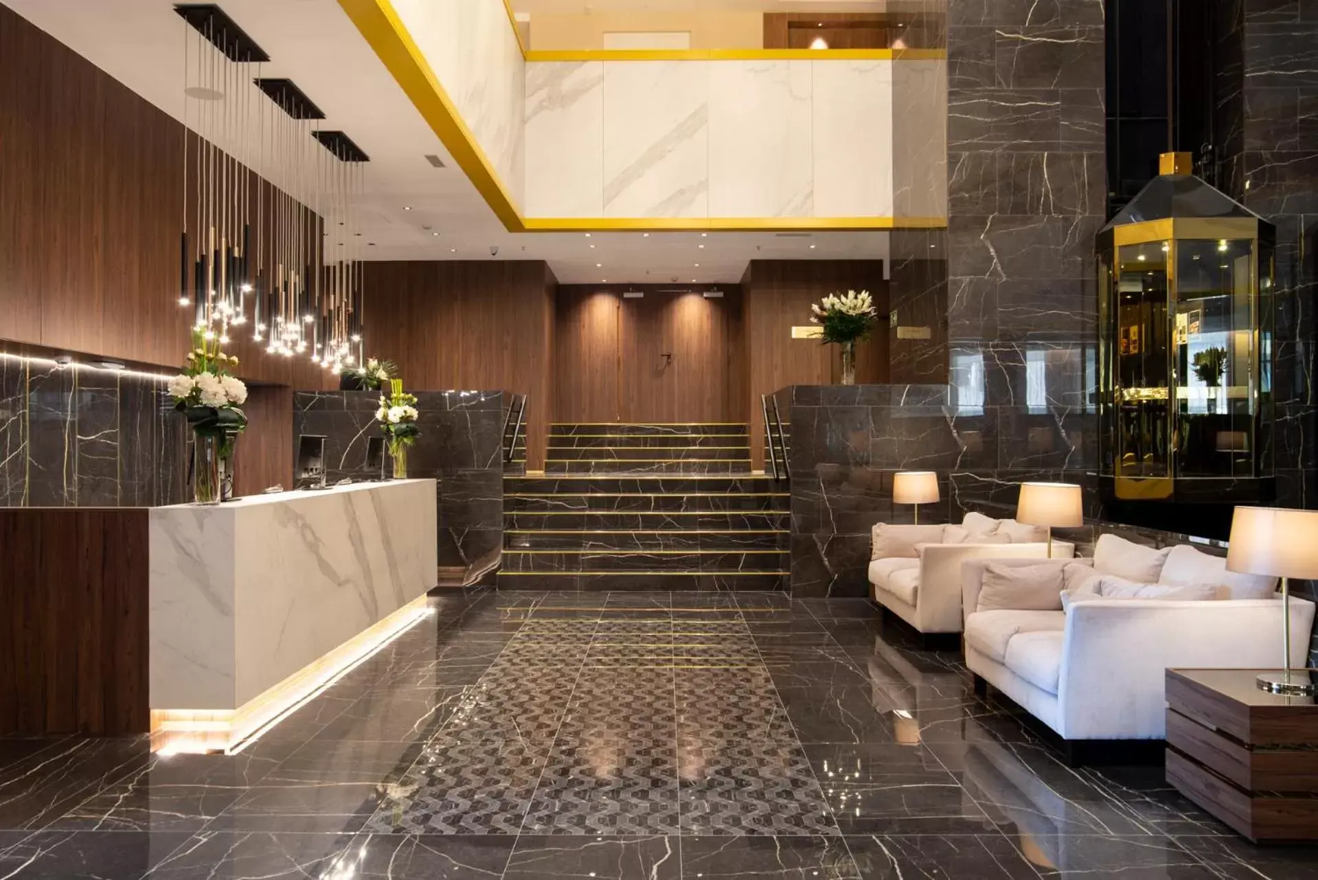 Lobby or reception in Hotel Granada Center