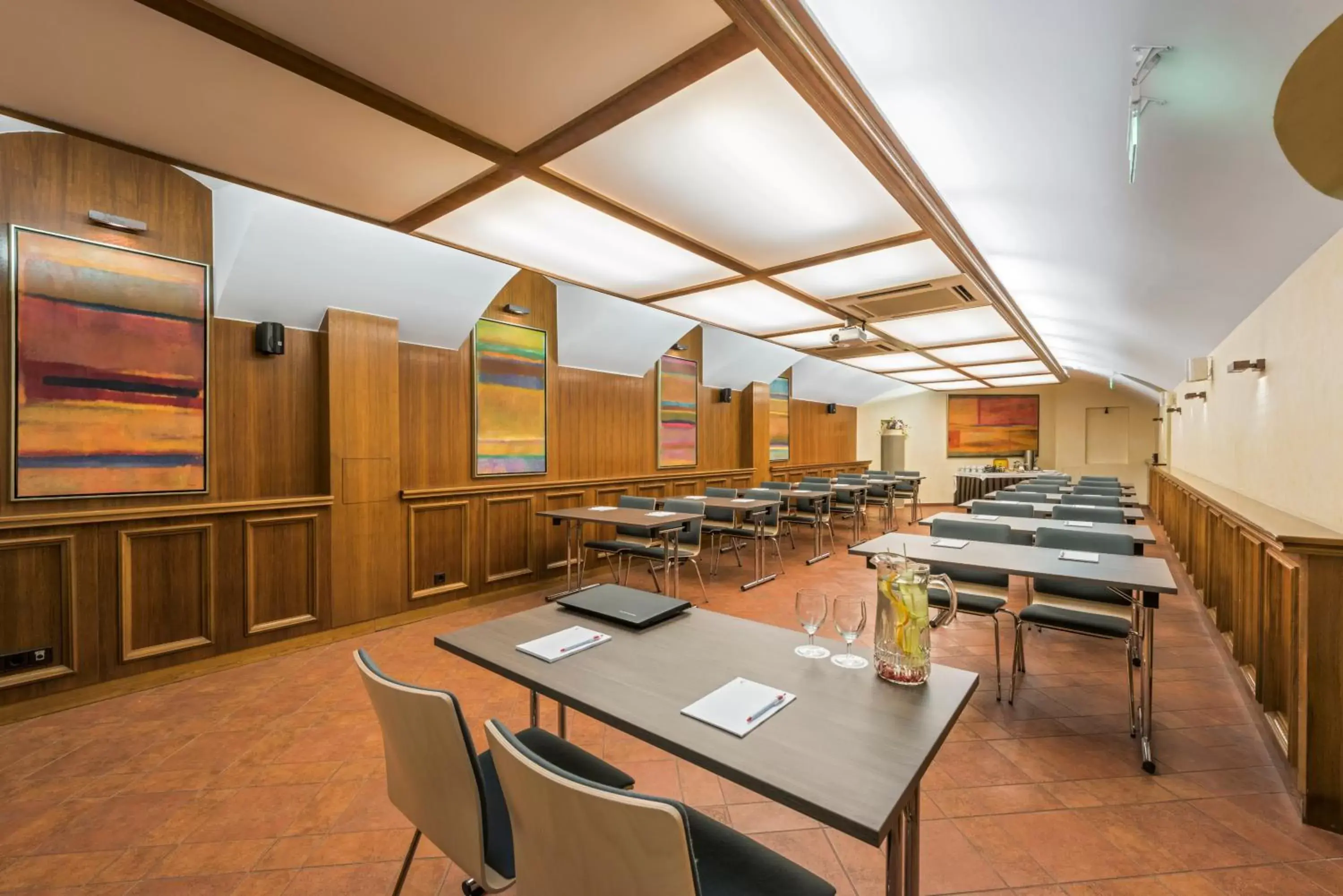 Meeting/conference room, Restaurant/Places to Eat in Hotel Congress