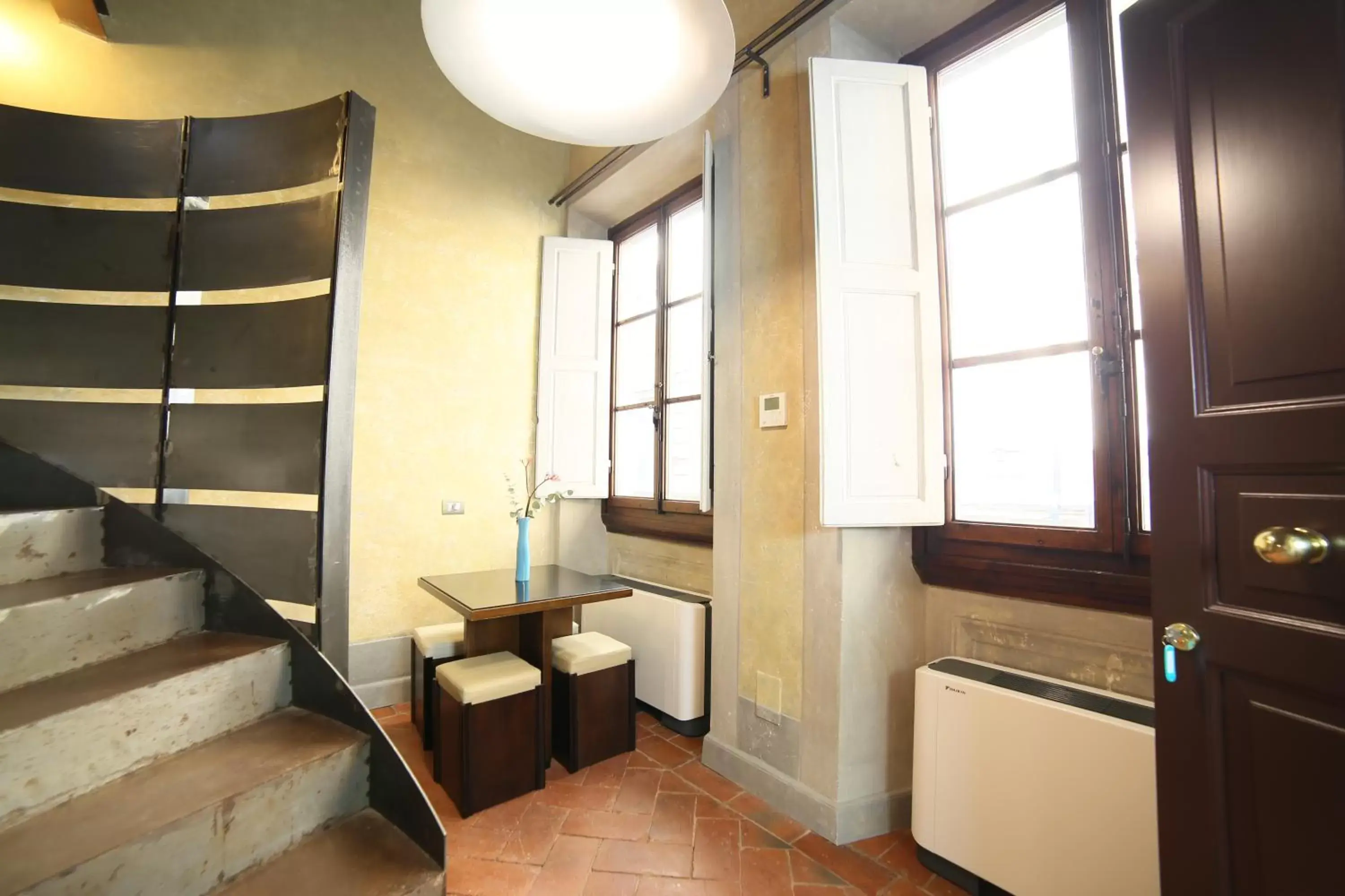 Living room, Bathroom in Palazzo San Niccolò