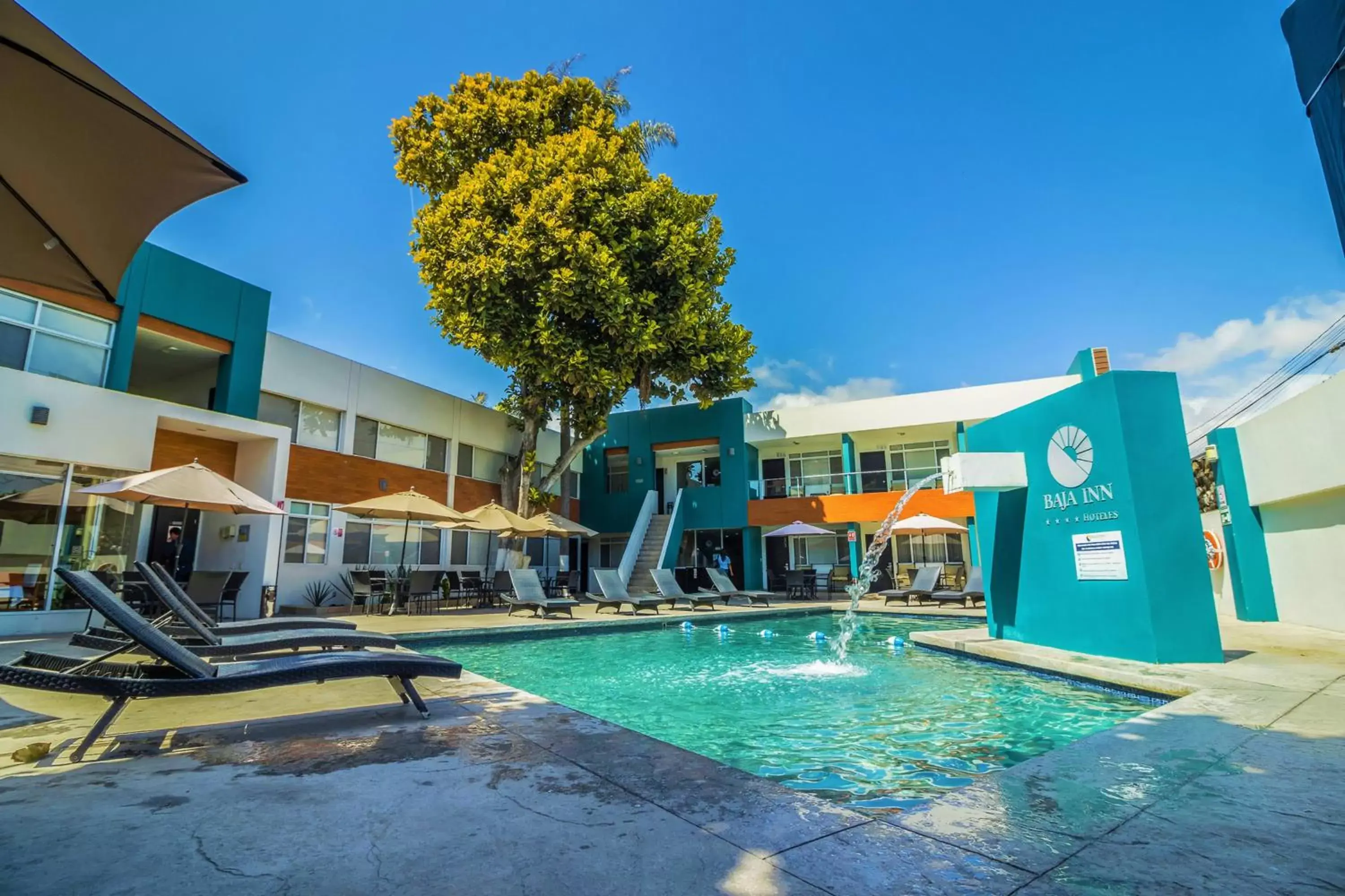 Swimming Pool in Baja Inn Hoteles Ensenada