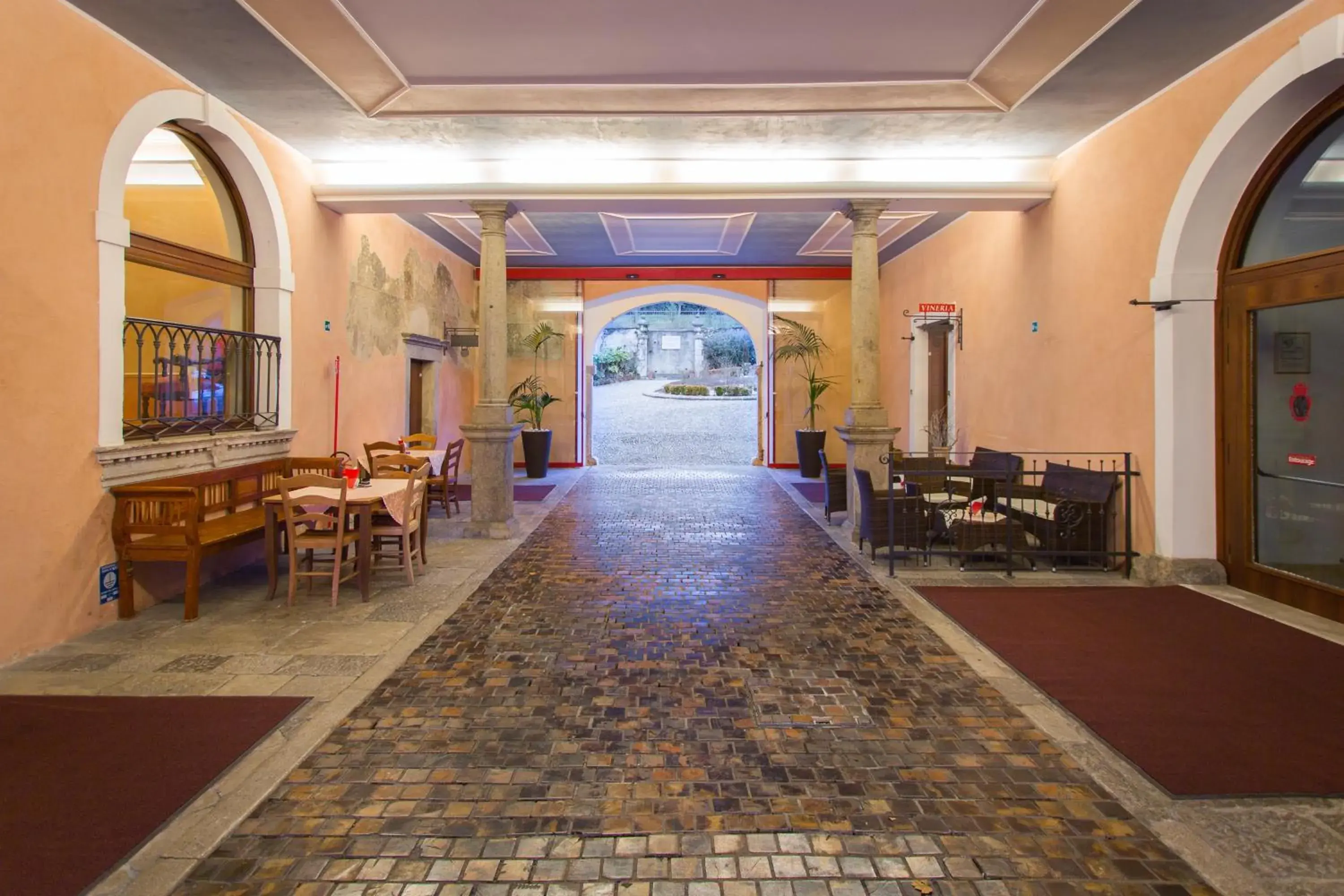 Facade/entrance, Restaurant/Places to Eat in Grand Hotel Entourage - Palazzo Strassoldo