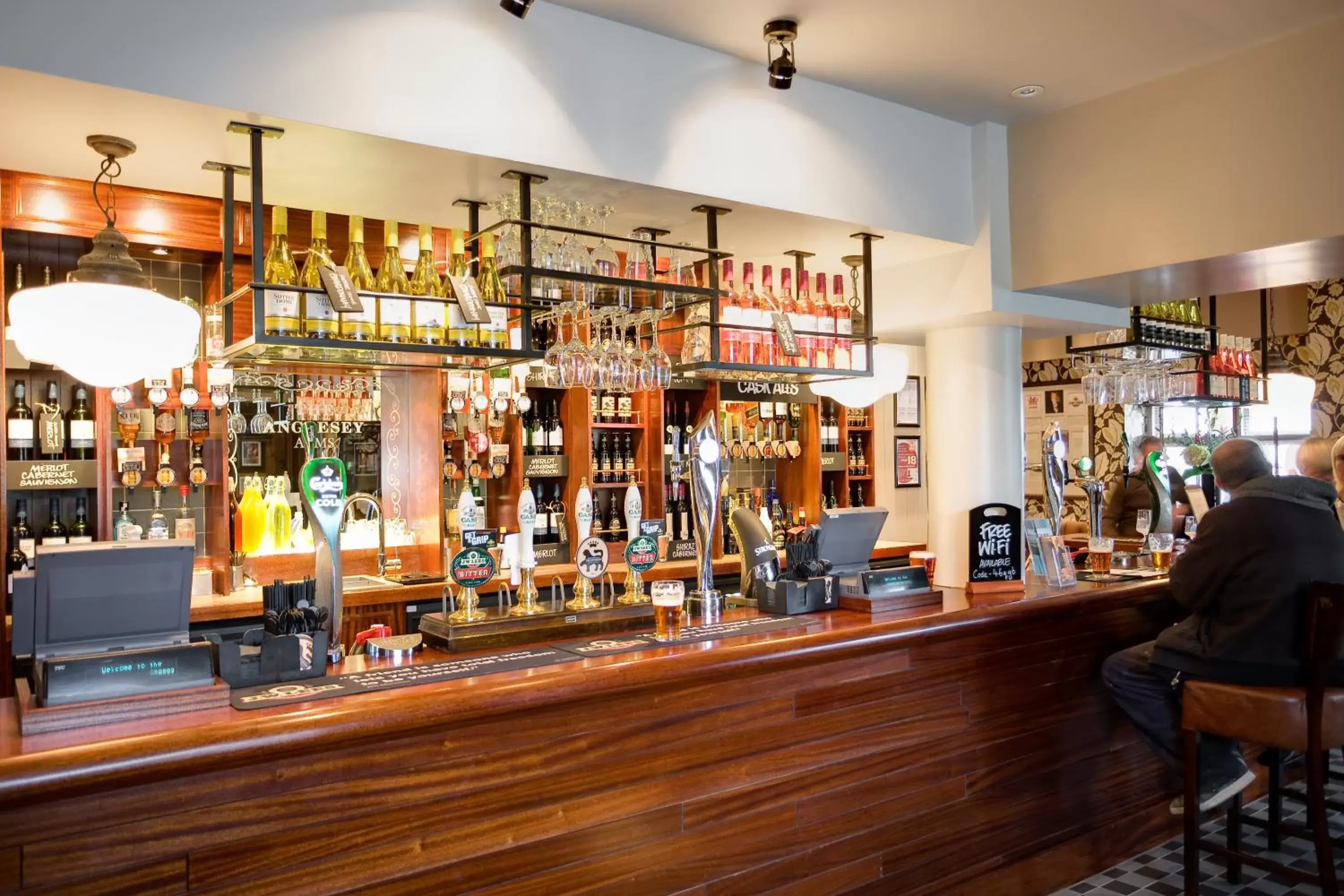 Food and drinks, Lounge/Bar in Anglesey Arms Hotel