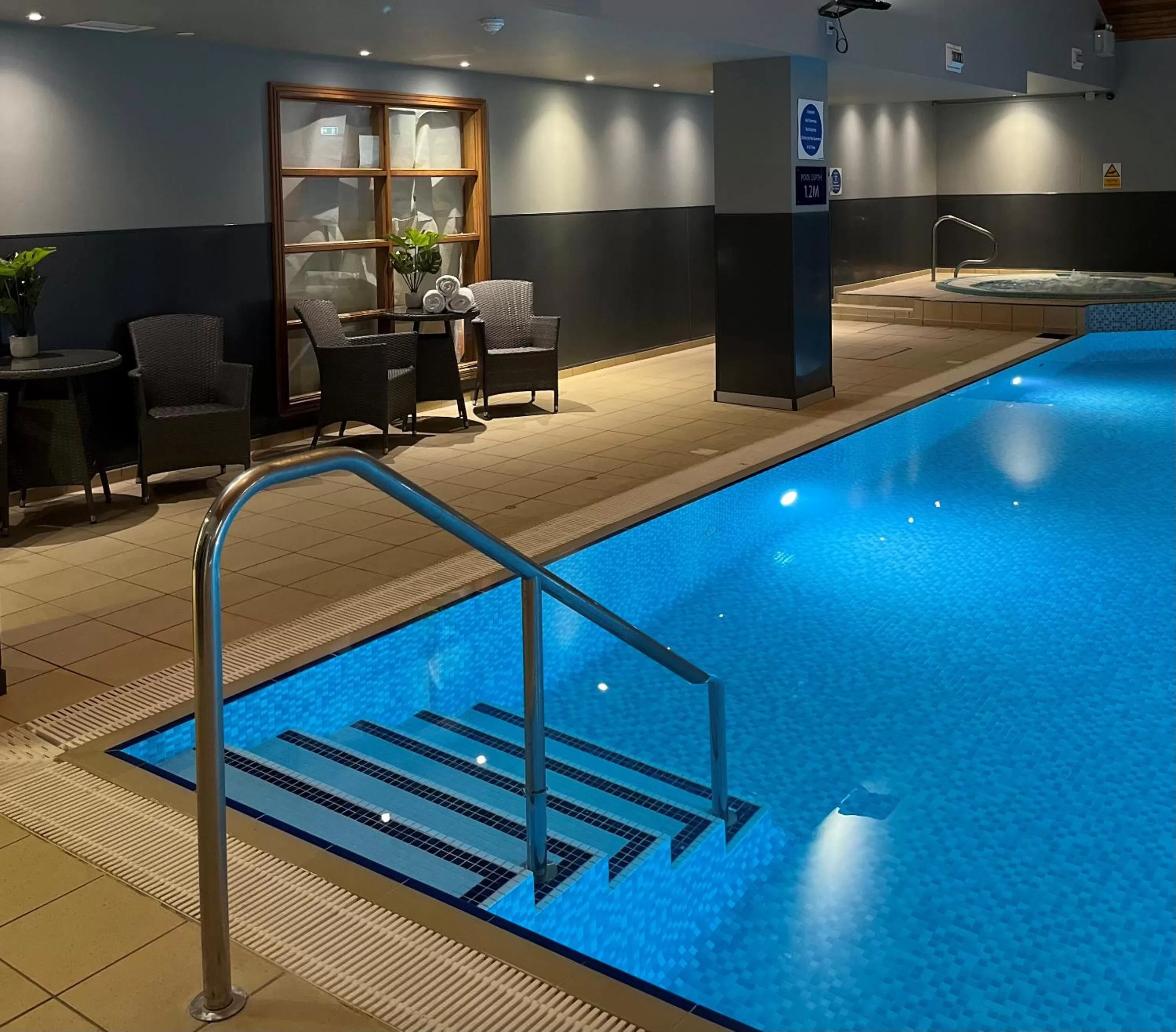 Swimming Pool in Alexandra House