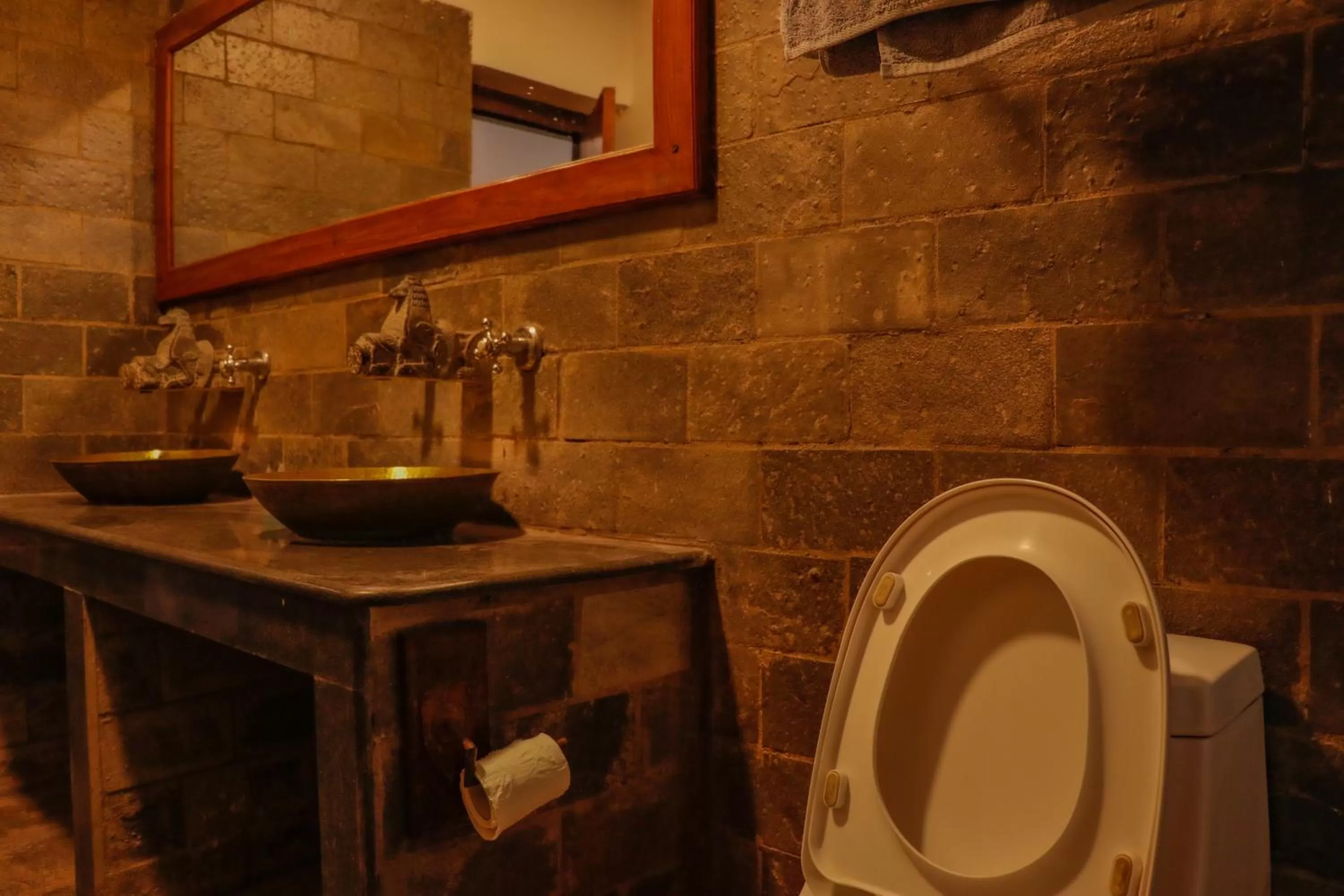 Bathroom in Hotel ThorongLa Thamel