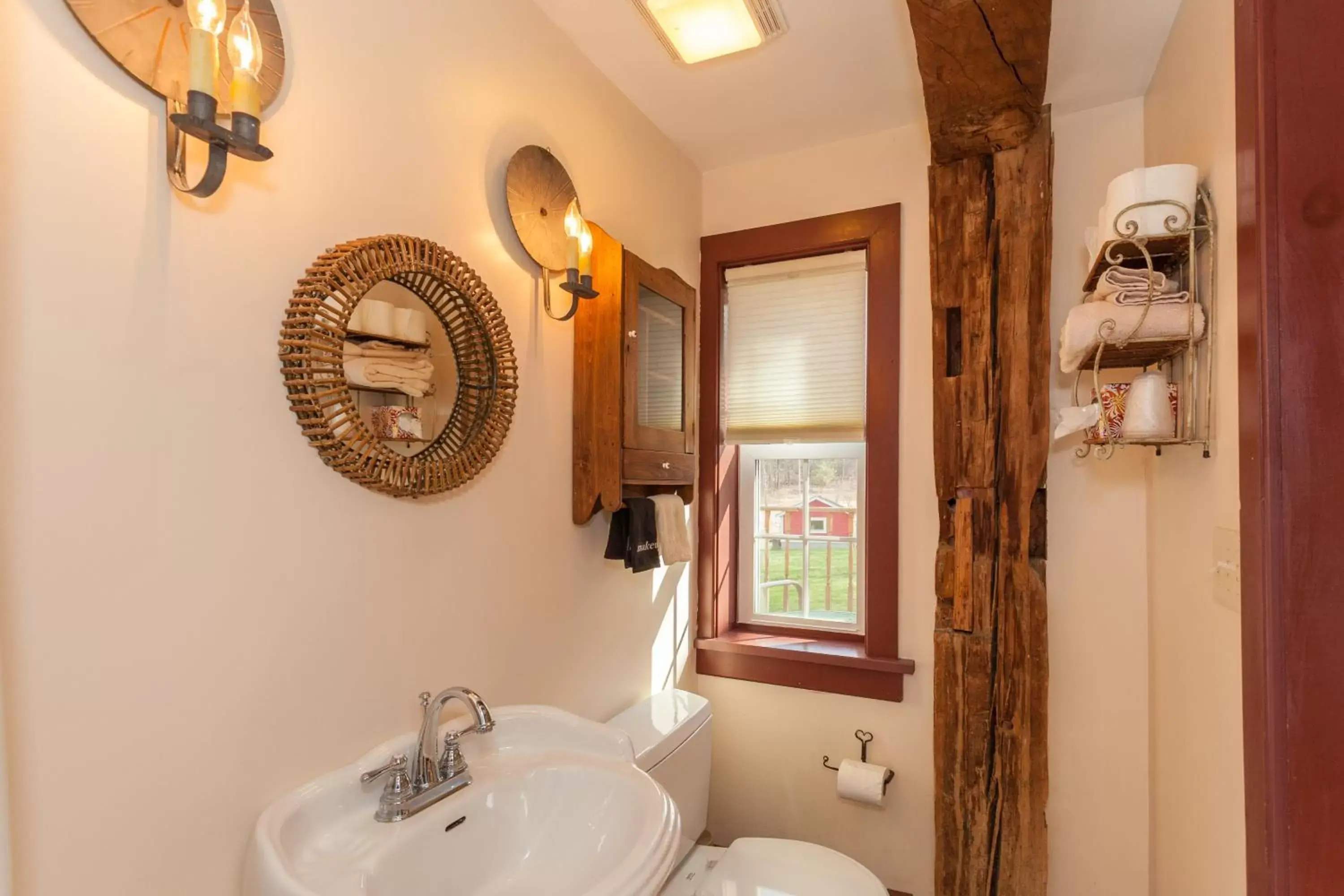 Bathroom in Inn at Buck Hollow Farm