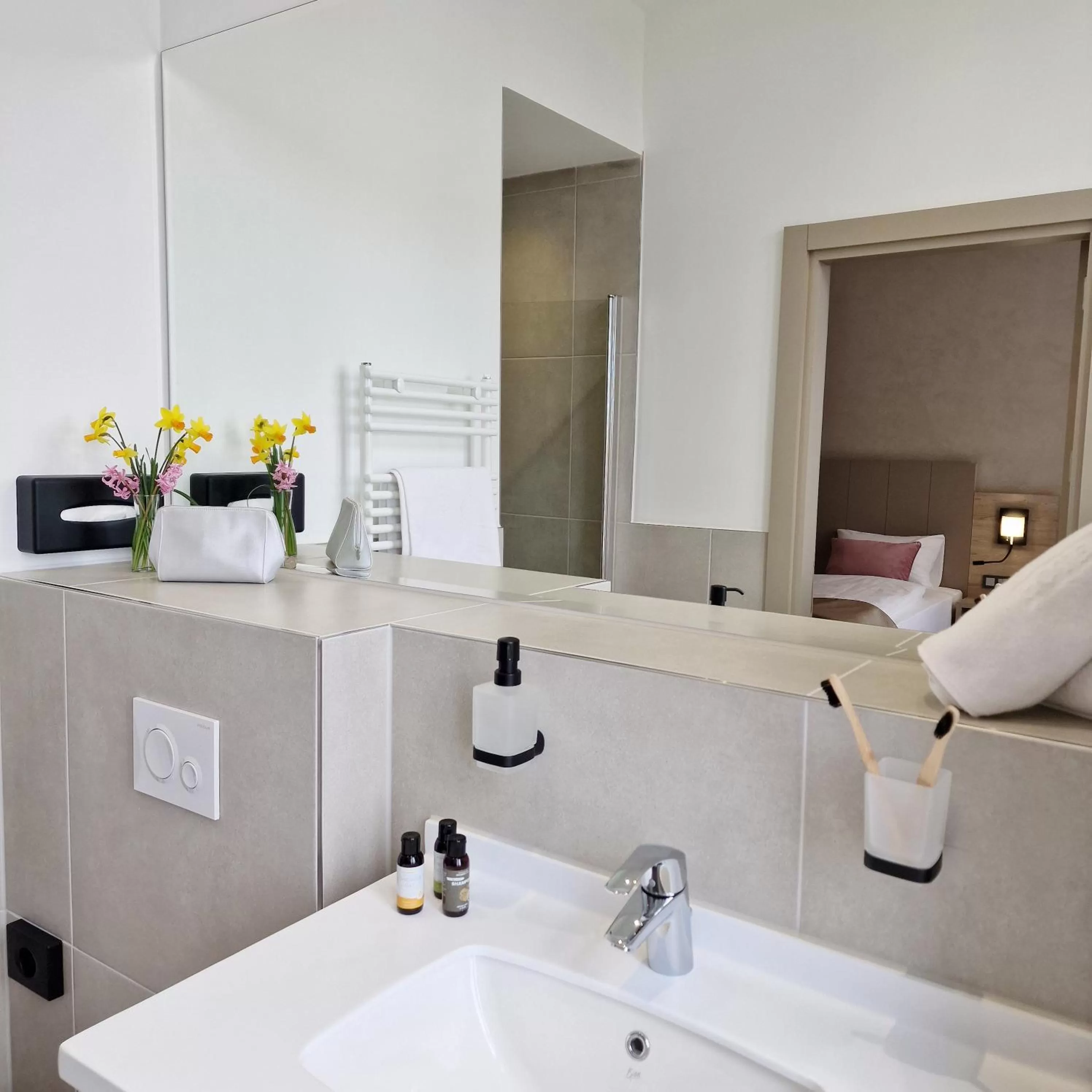 Shower in Hotel Kaiserhof