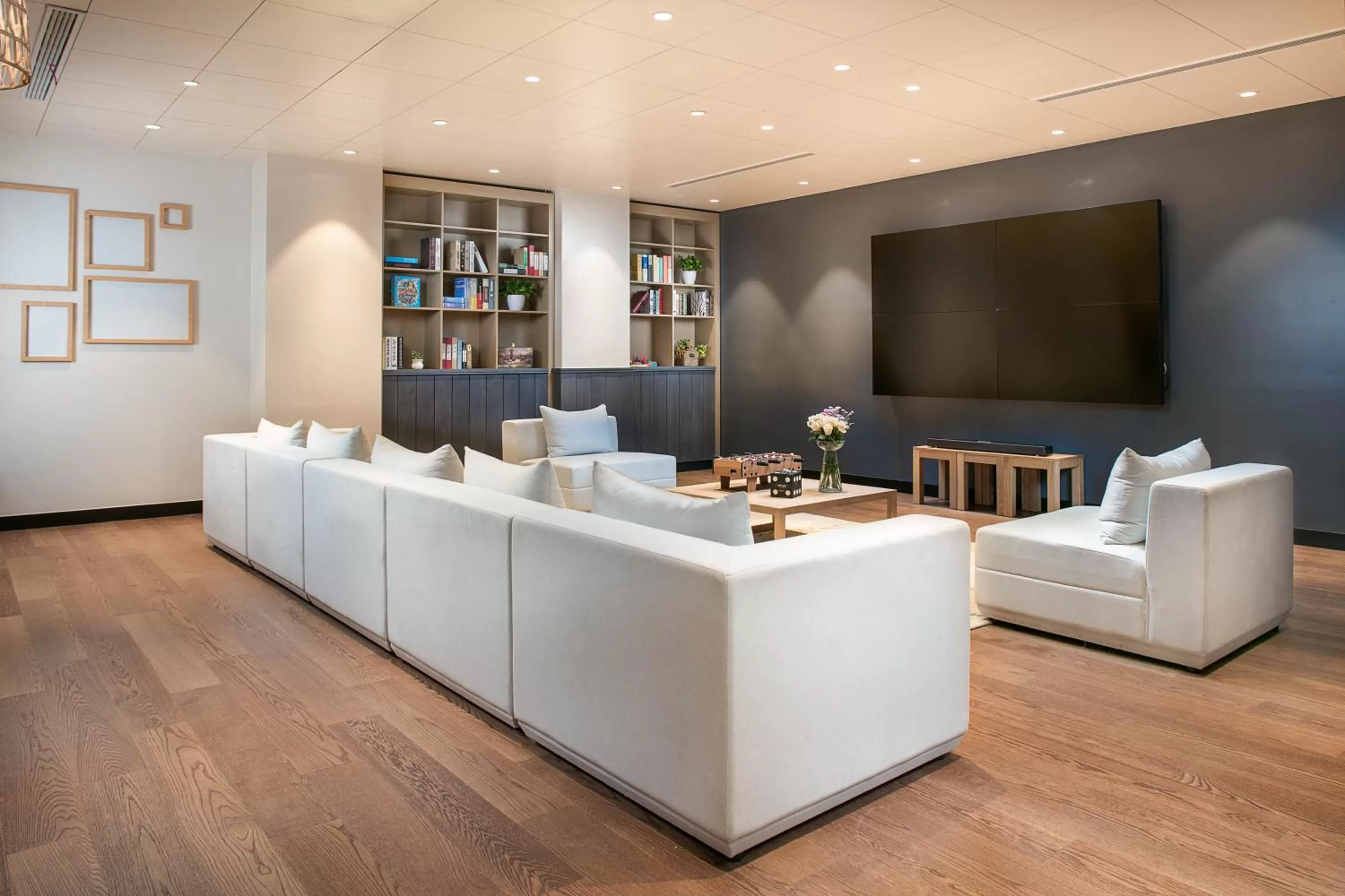 Game Room in Campanile Hotel - Shanghai Jing'an Temple