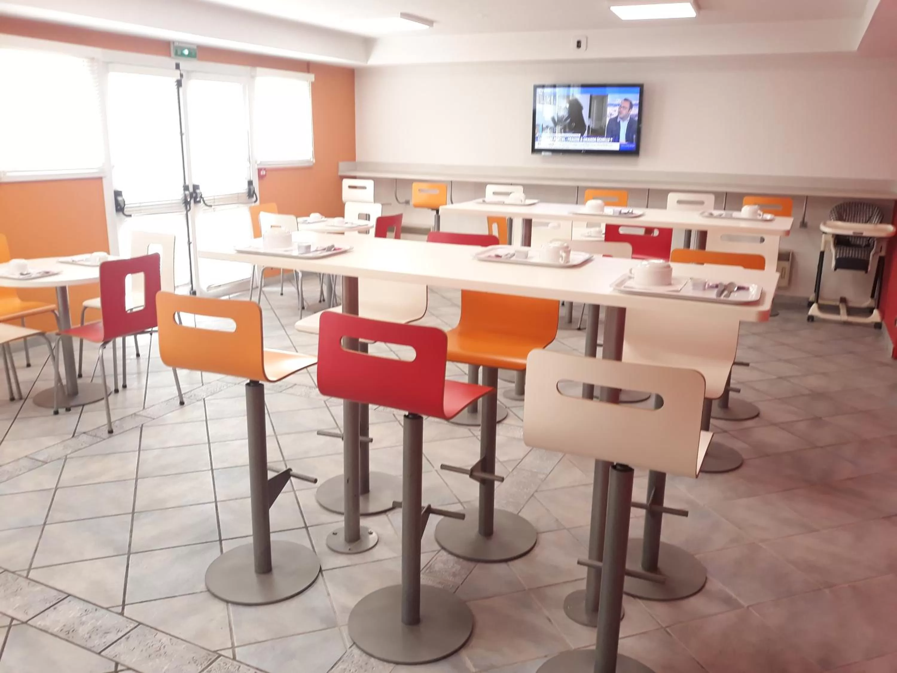 Continental breakfast in Hôtel Kennedy Parc des Expositions