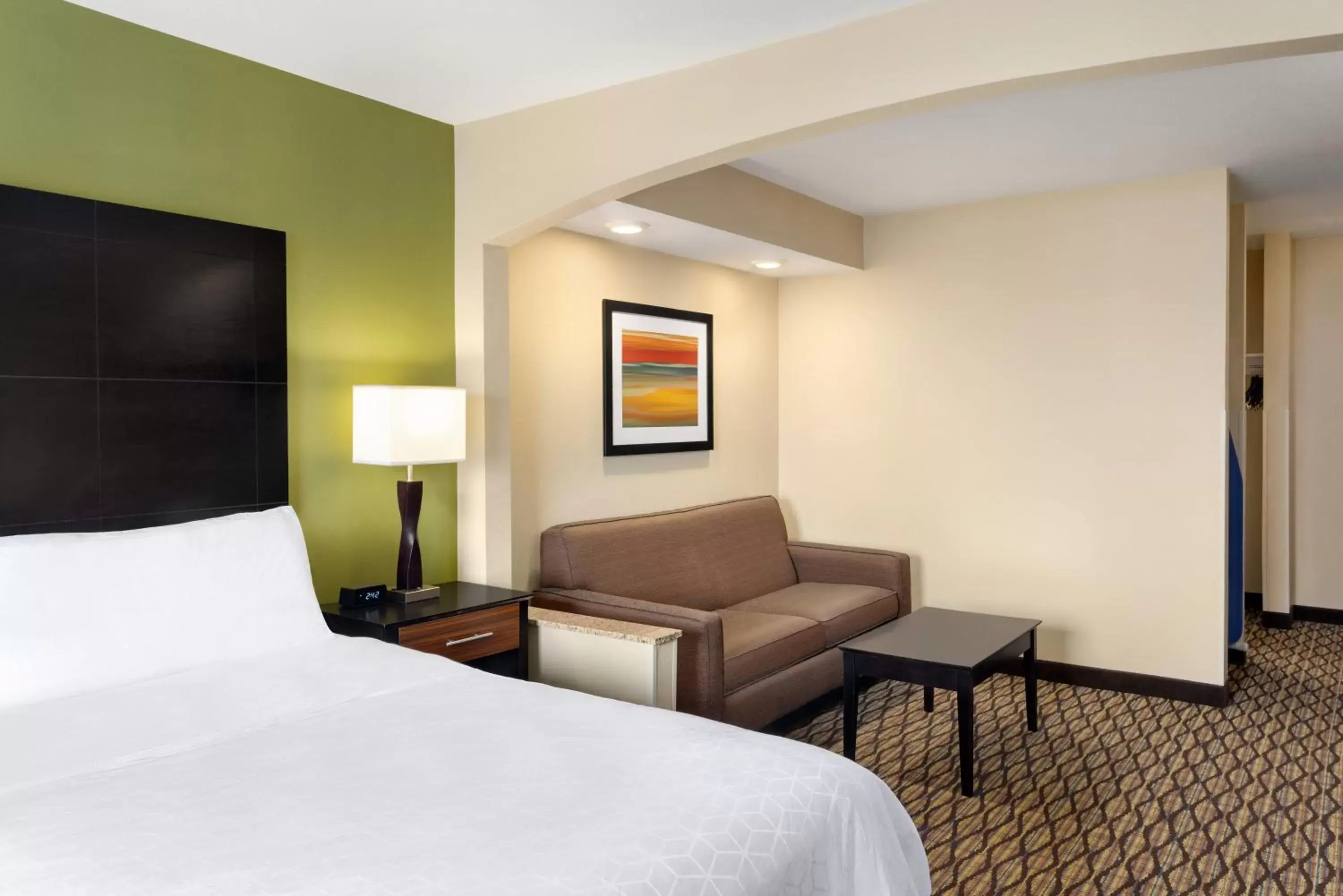 Photo of the whole room in Holiday Inn Express Hotel & Suites Edmond, an IHG Hotel