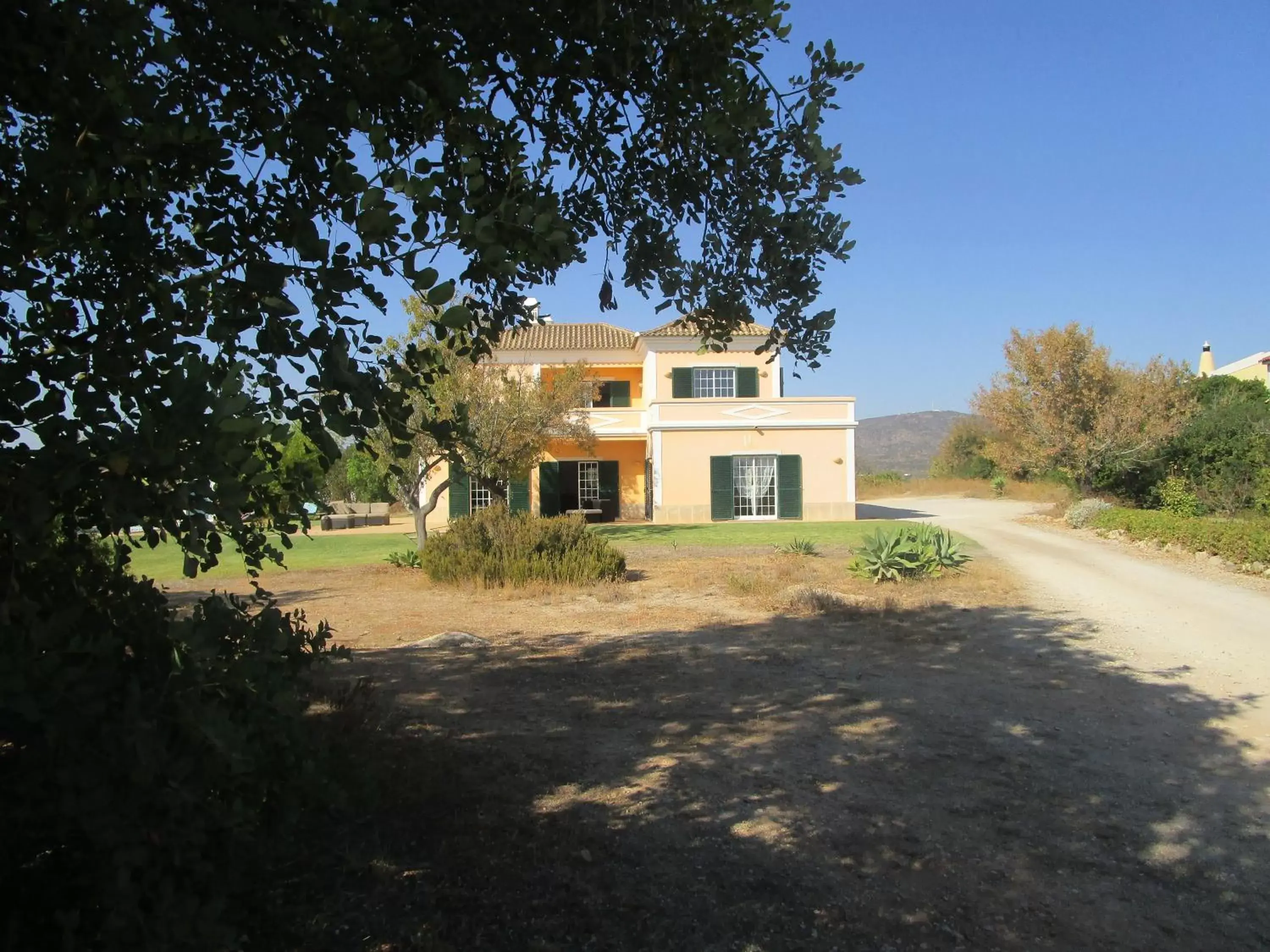 Facade/entrance, Property Building in Casa dos Ventos