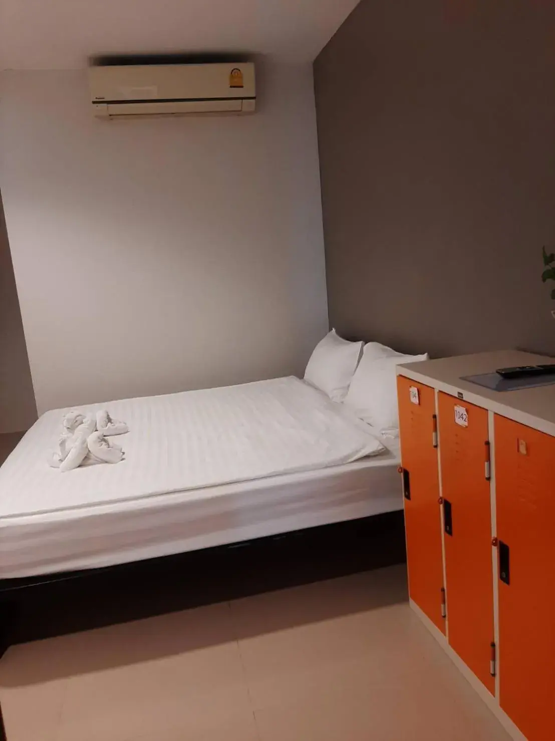 Bed in Thyme Xeriscape Hostel Bed in Thyme Xeriscape Hostel