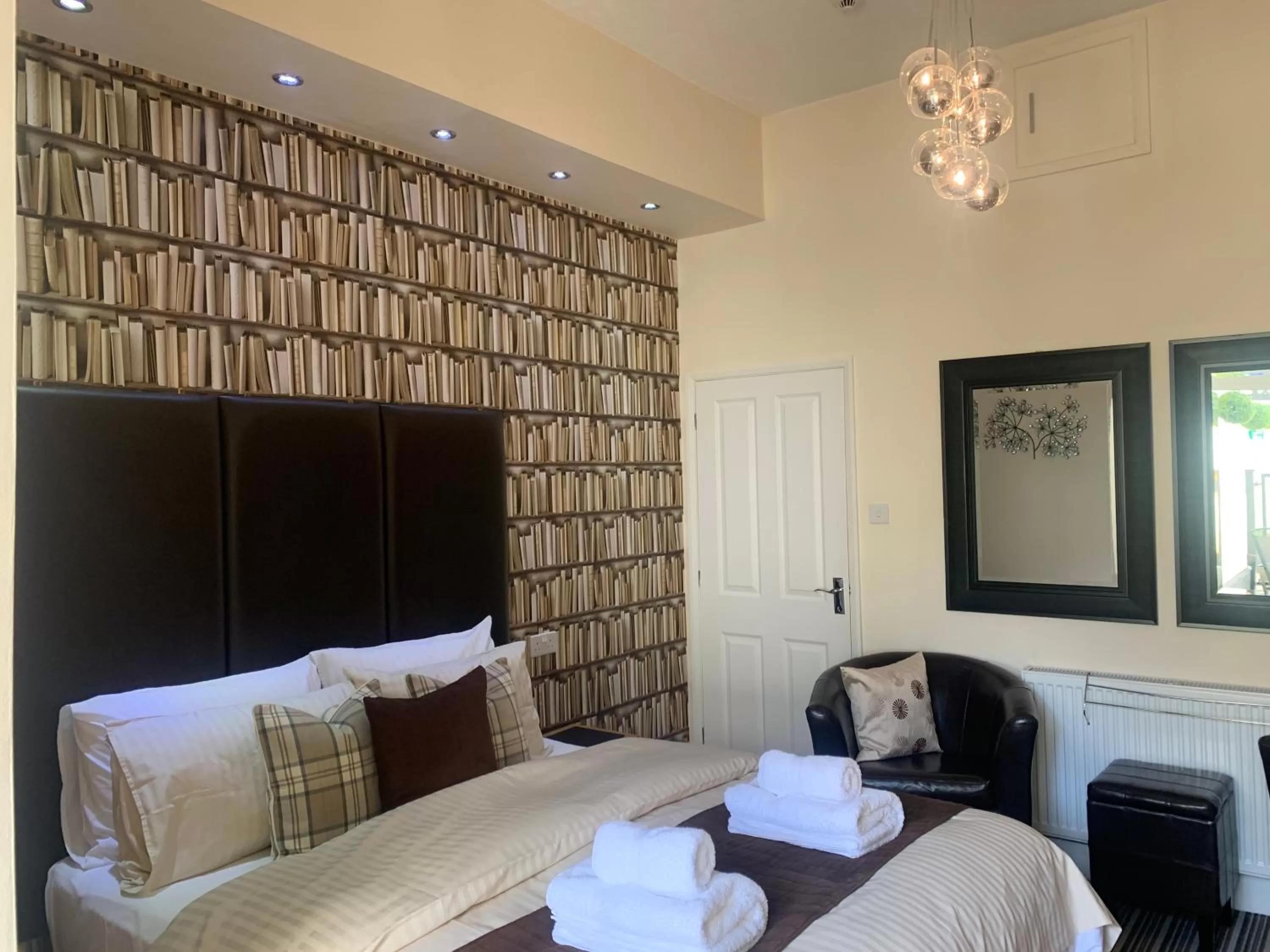 Bedroom, Bed in Arran Lodge B&B