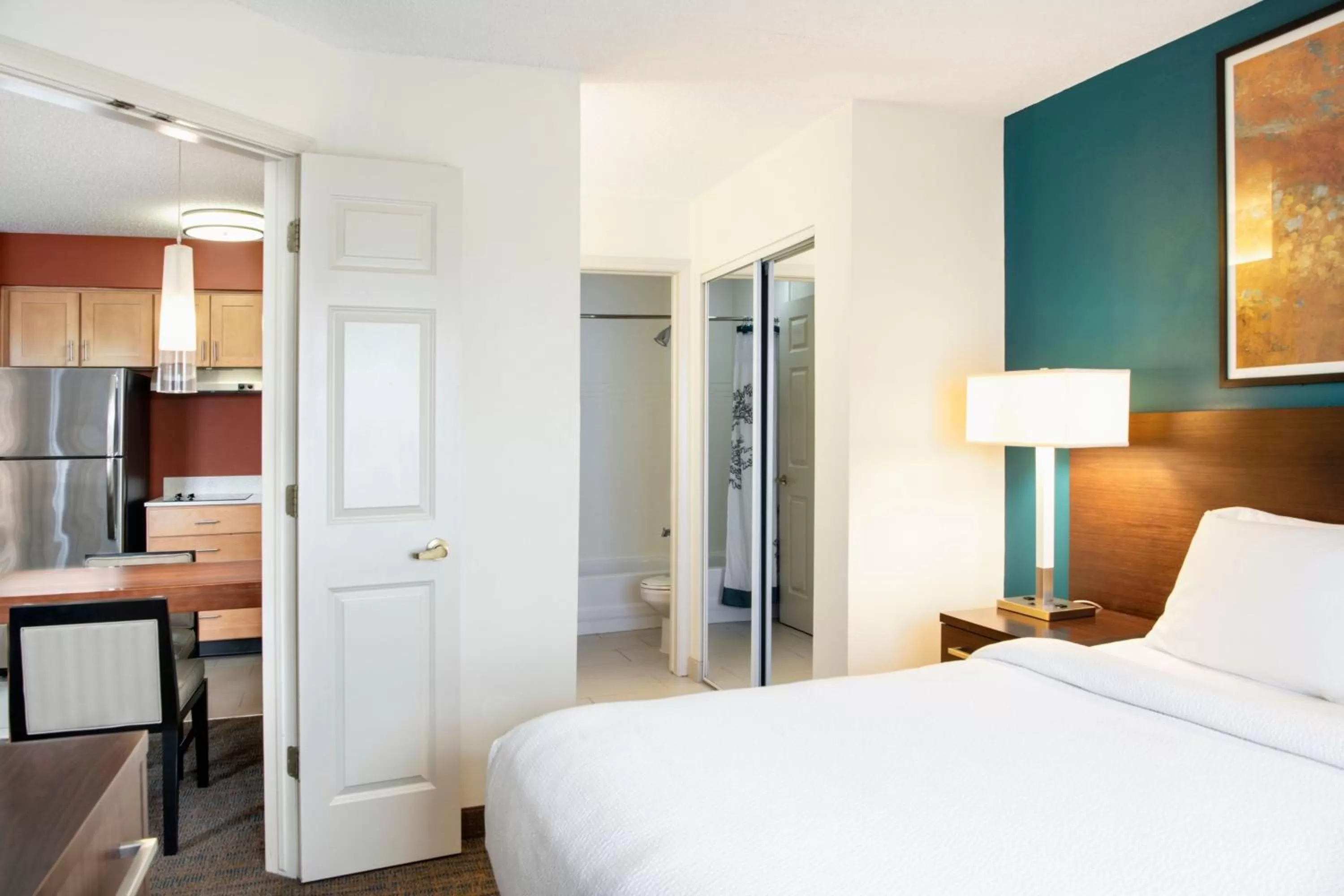 Photo of the whole room, Bed in Residence Inn Cincinnati Airport