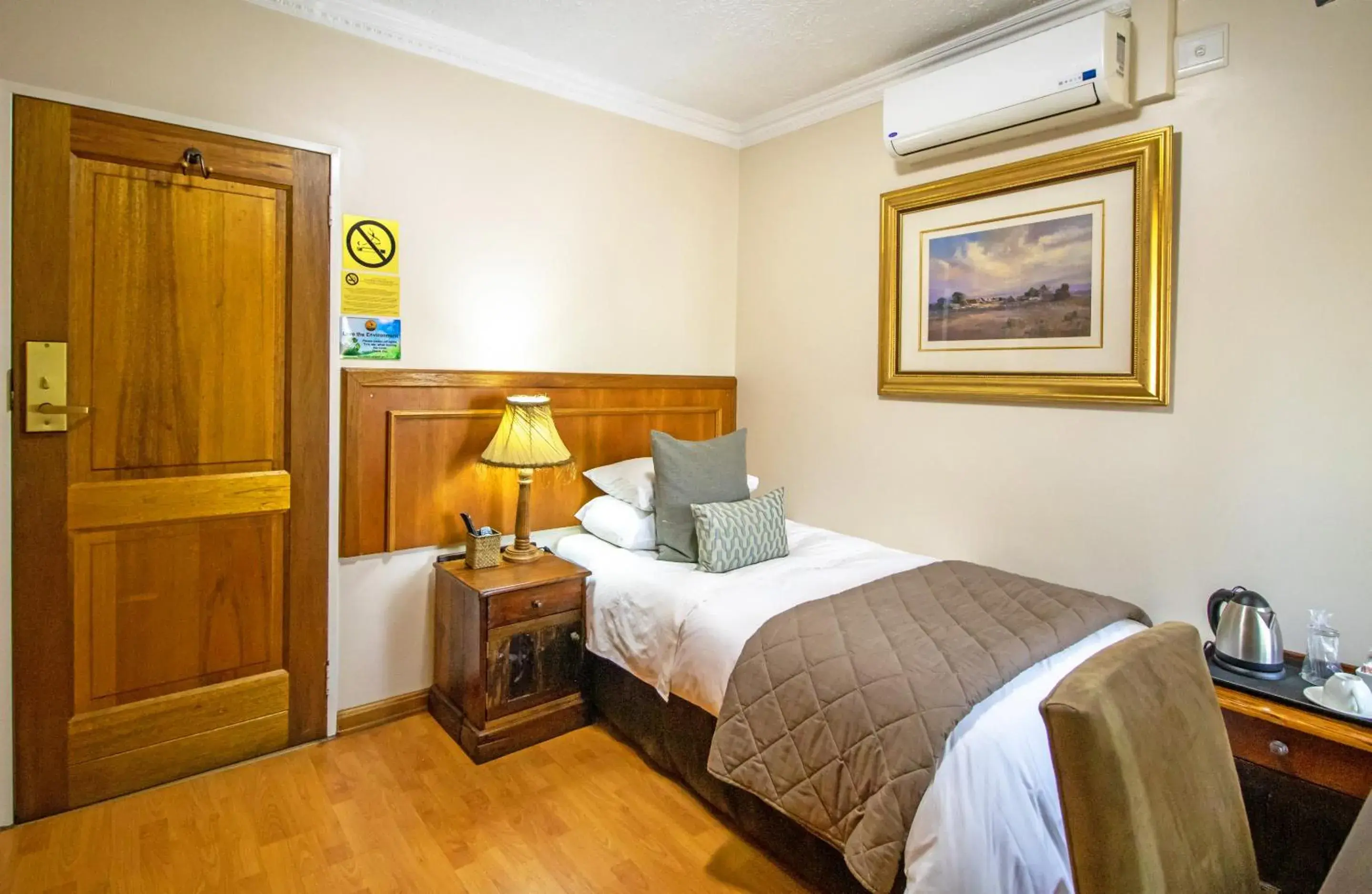 Standard Single Room - single occupancy in Sunward Park Guest House & Conference Center