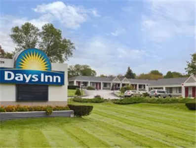 Property logo or sign in Days Inn by Wyndham Middletown