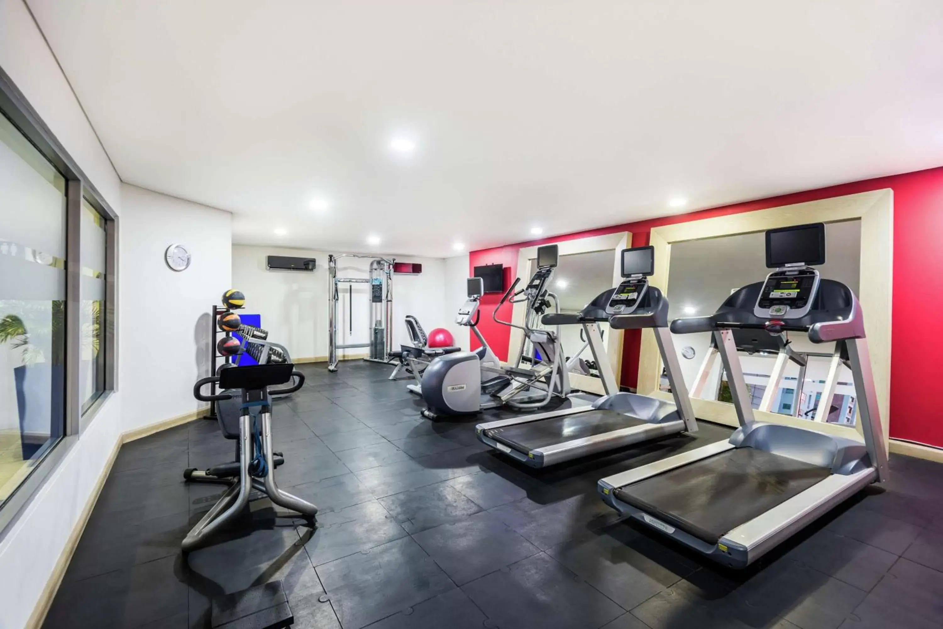 Fitness centre/facilities, Fitness Center/Facilities in Hilton Garden Inn Barranquilla