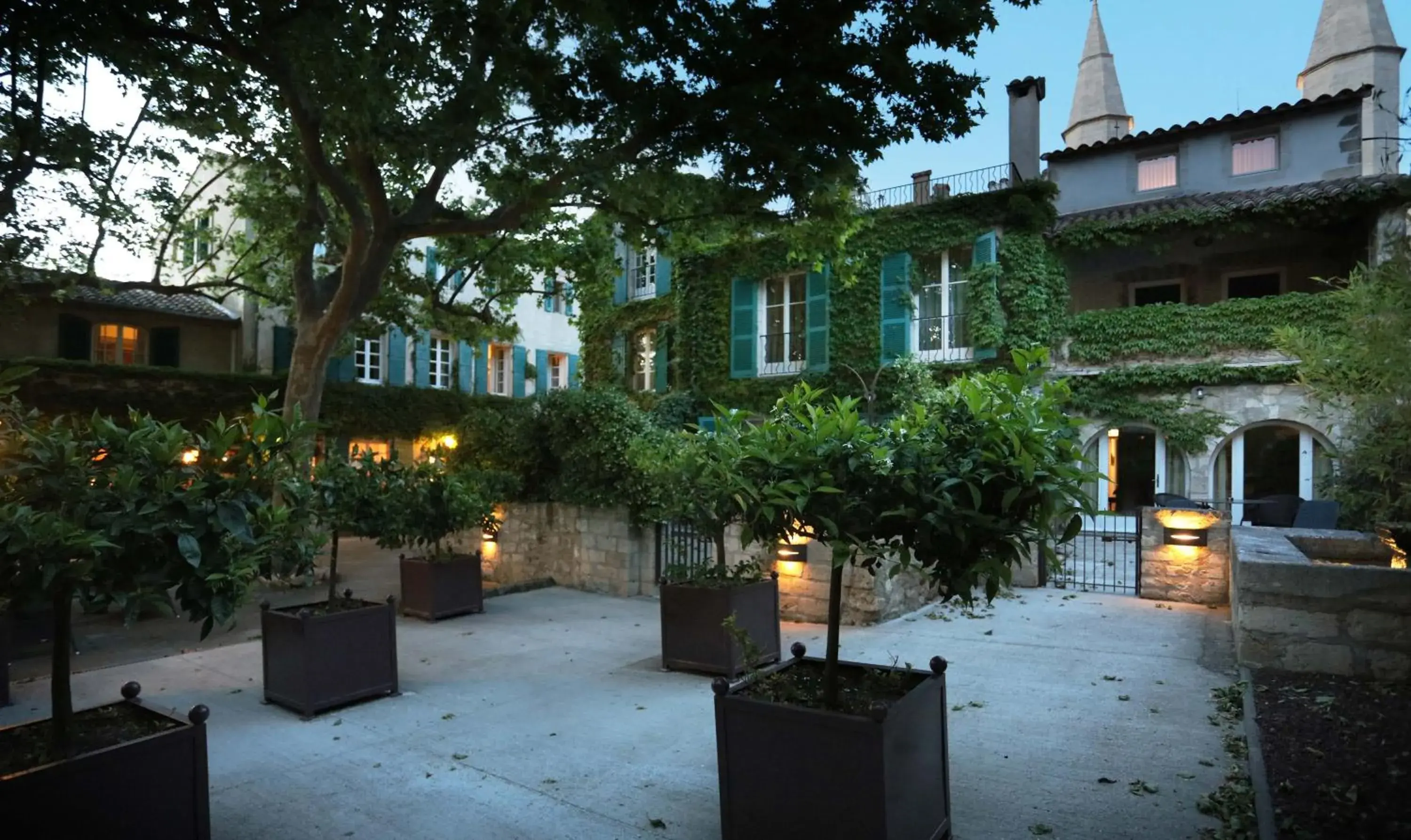 Patio, Property Building in Le Prieure