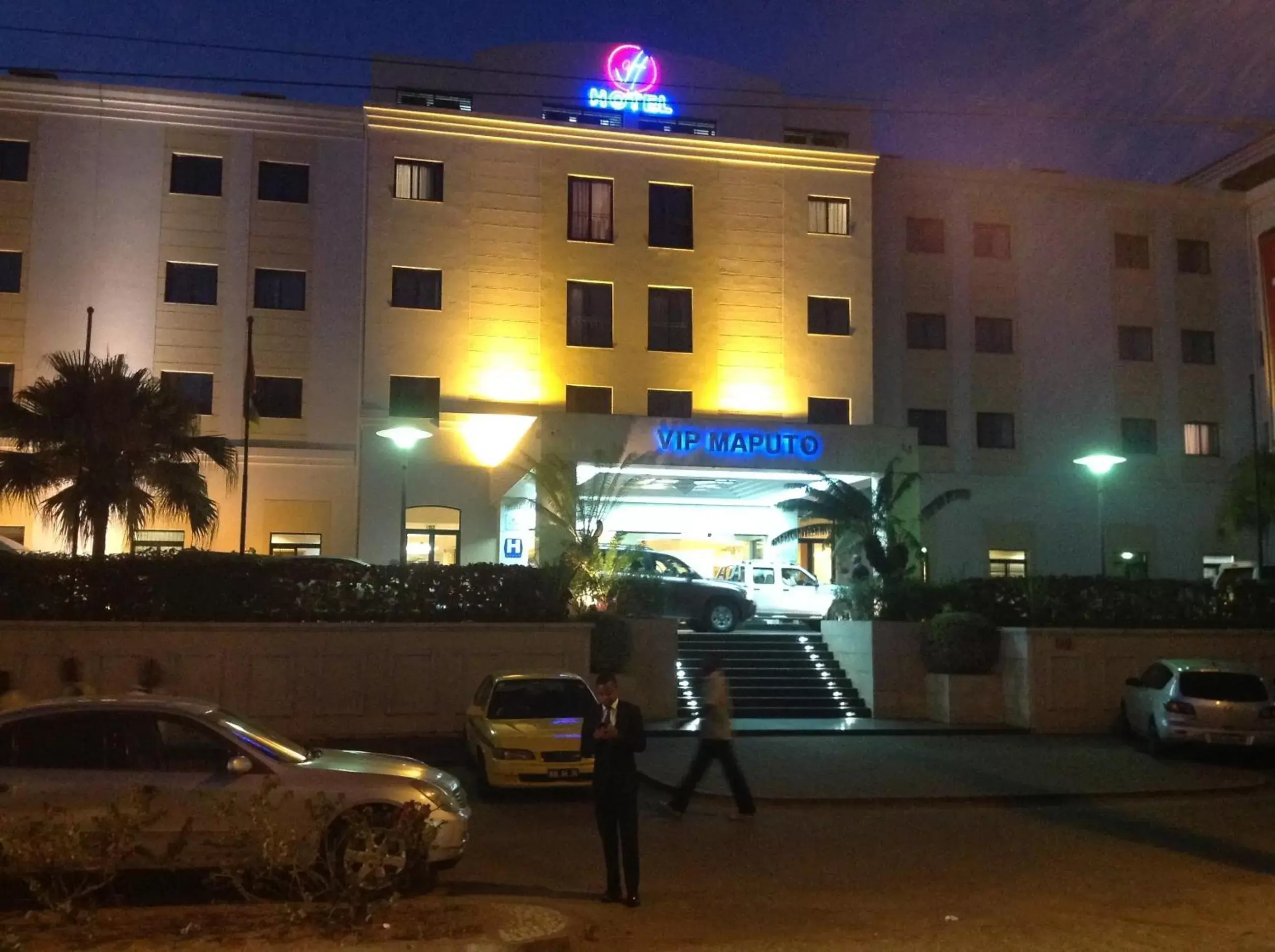 Facade/entrance, Property Building in Hotel Vip Grand Maputo