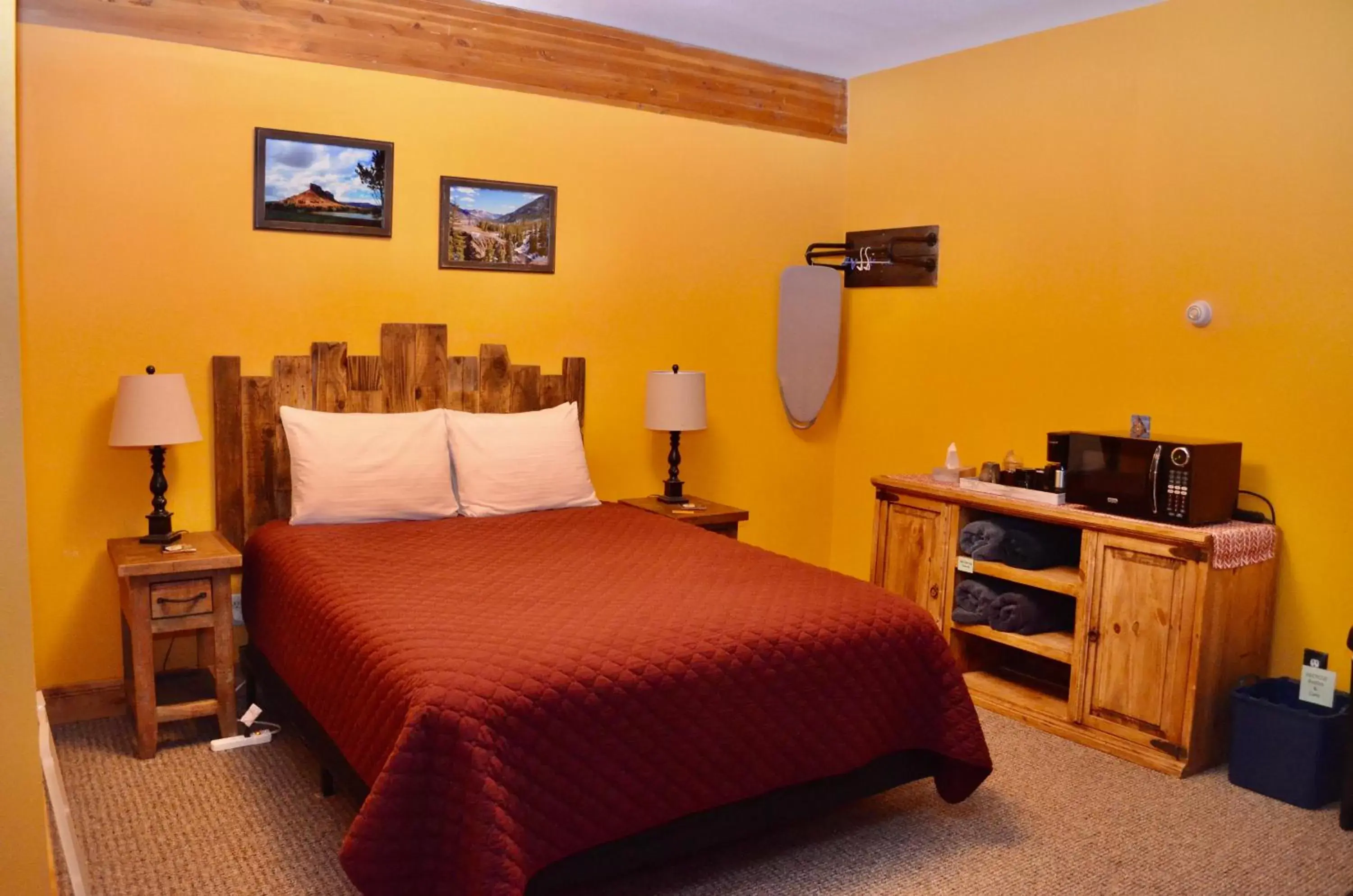 Bedroom, Bed in The Ouray Main Street Inn