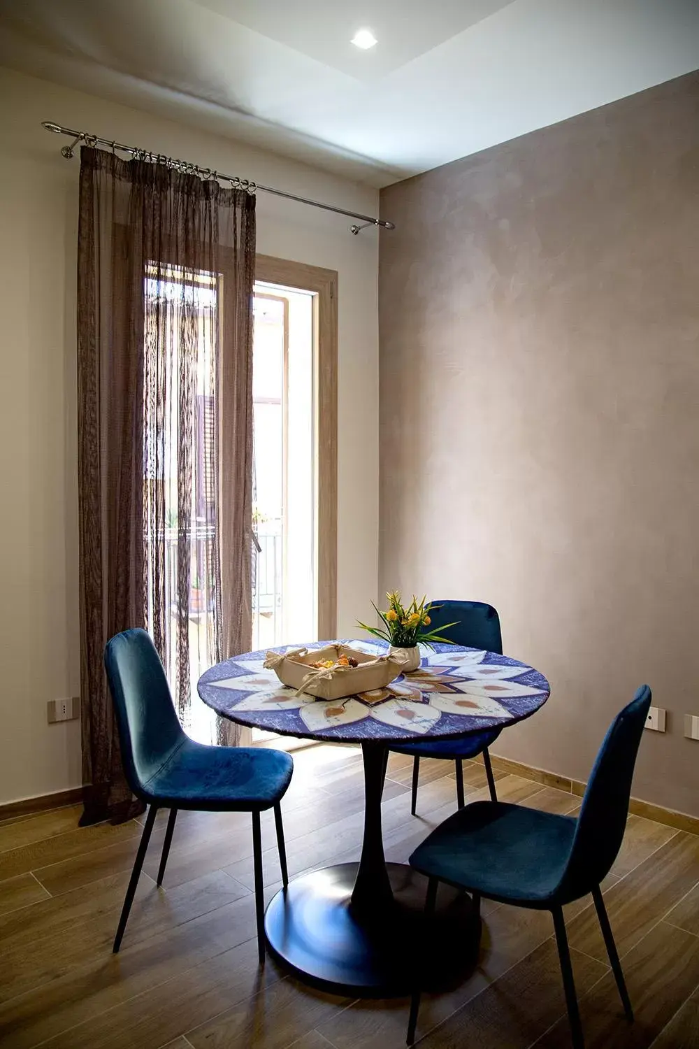 Living room, Dining Area in Fiore dei Templi - luxury suite experience