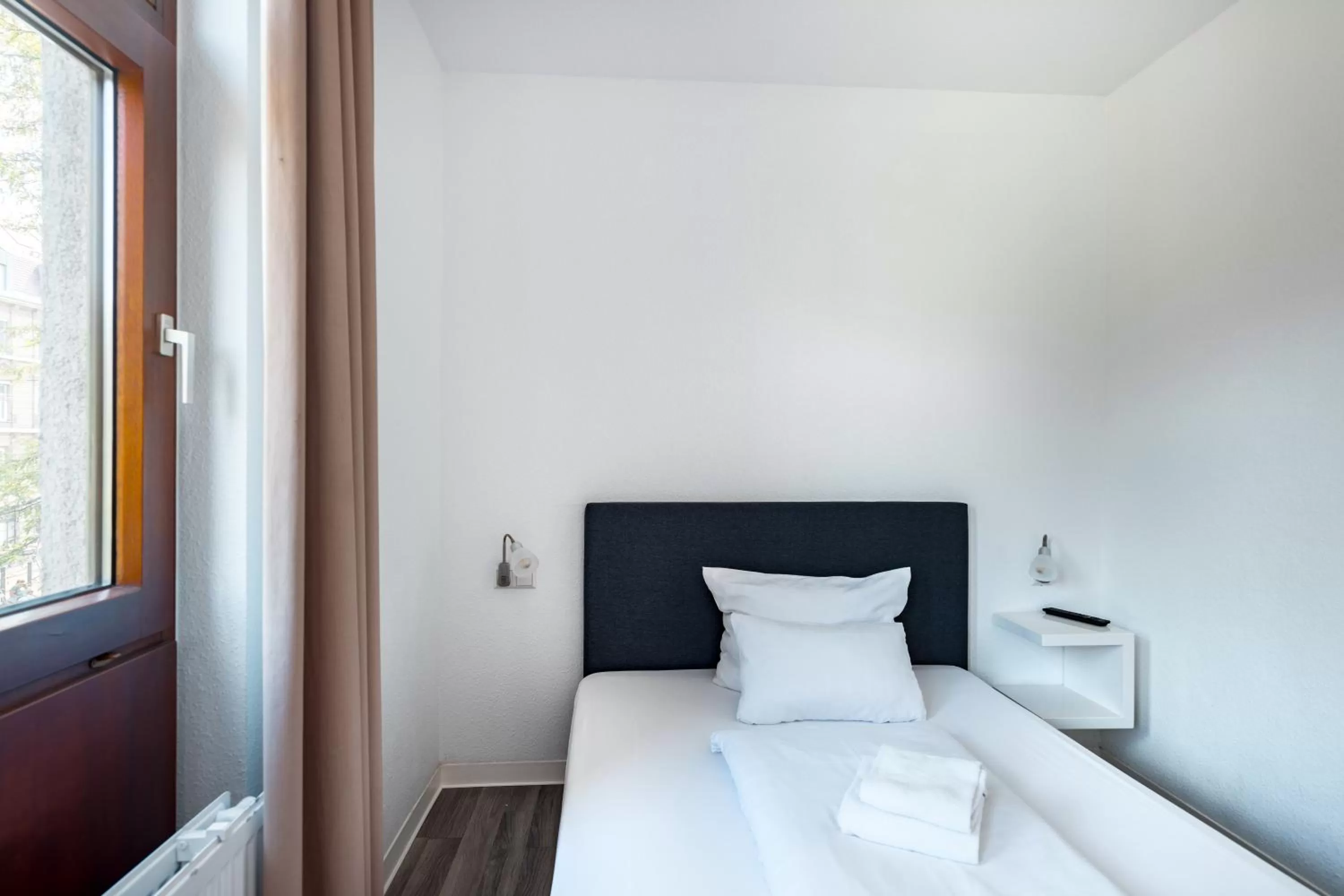 Bed in Hotel Garni am Olgaeck