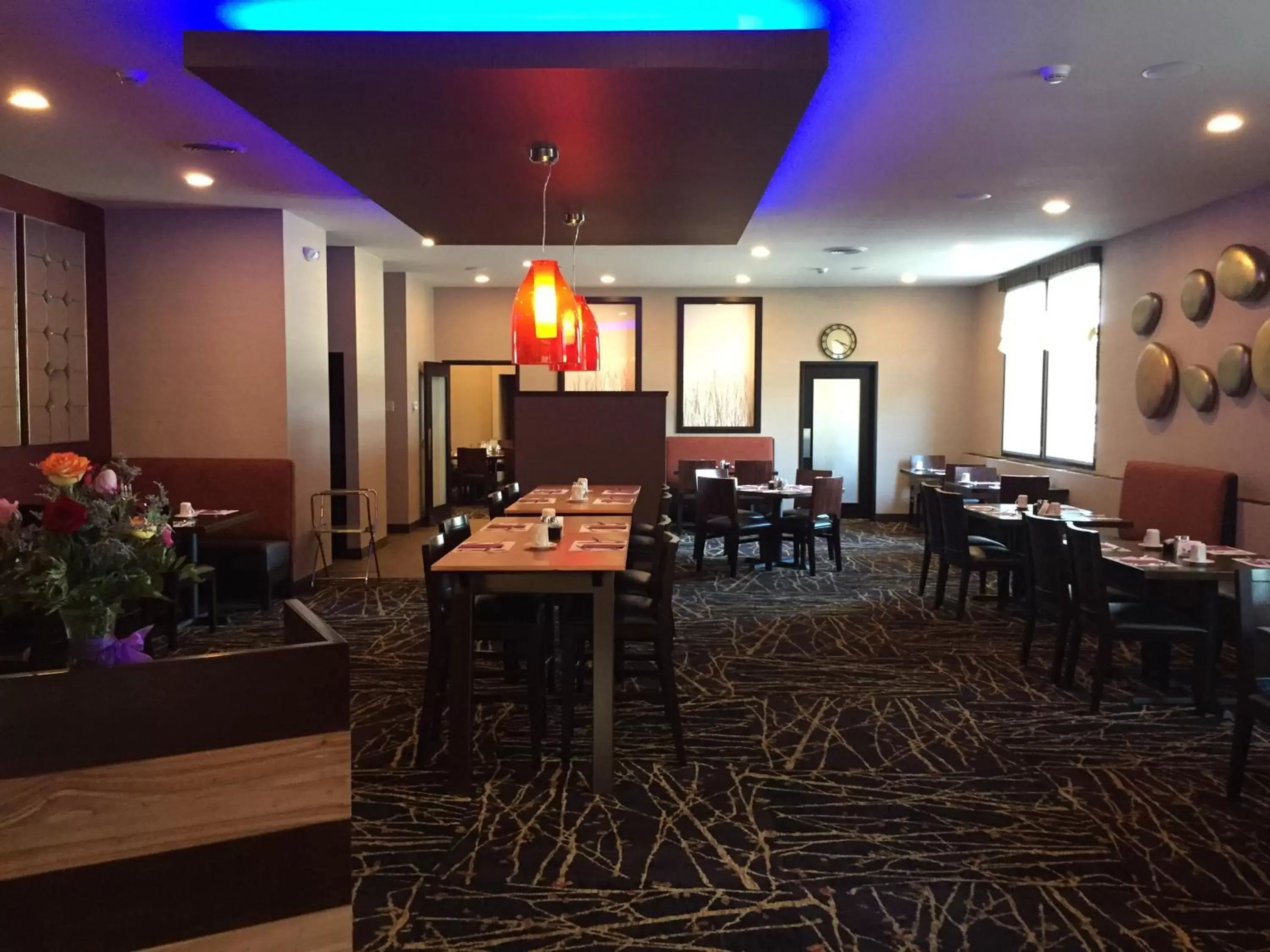 Restaurant/places to eat in Ramada by Wyndham Grand Forks